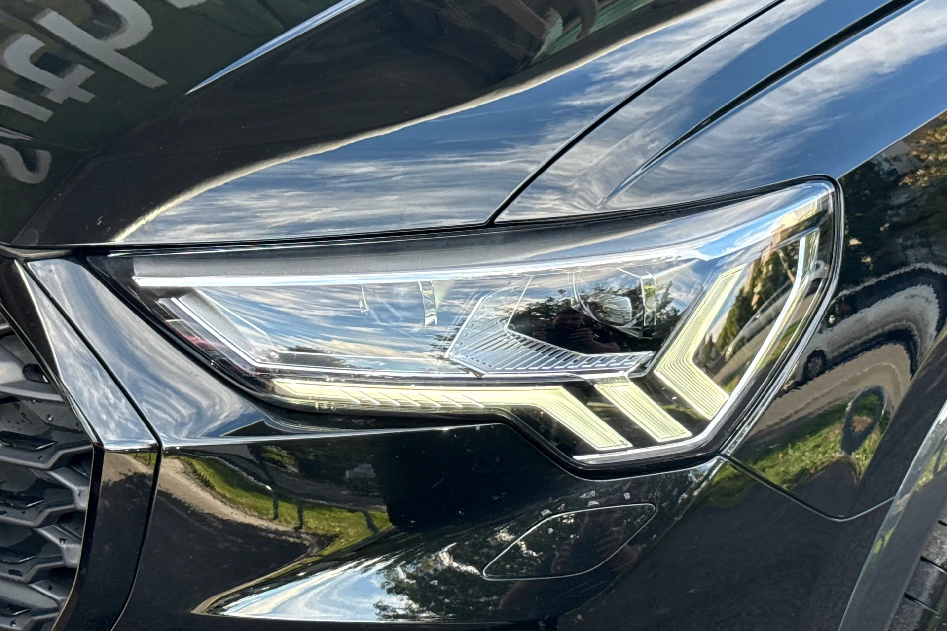 Audi Q3 thumbnail image number 54