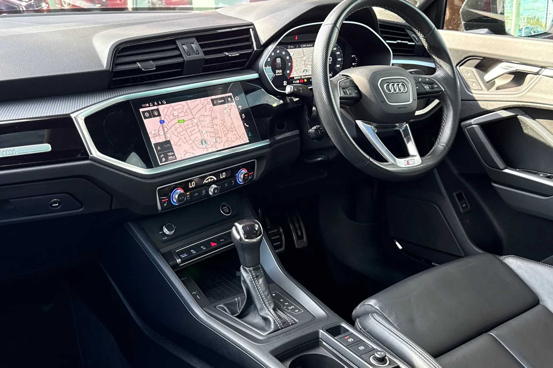 Audi Q3 thumbnail image number 49