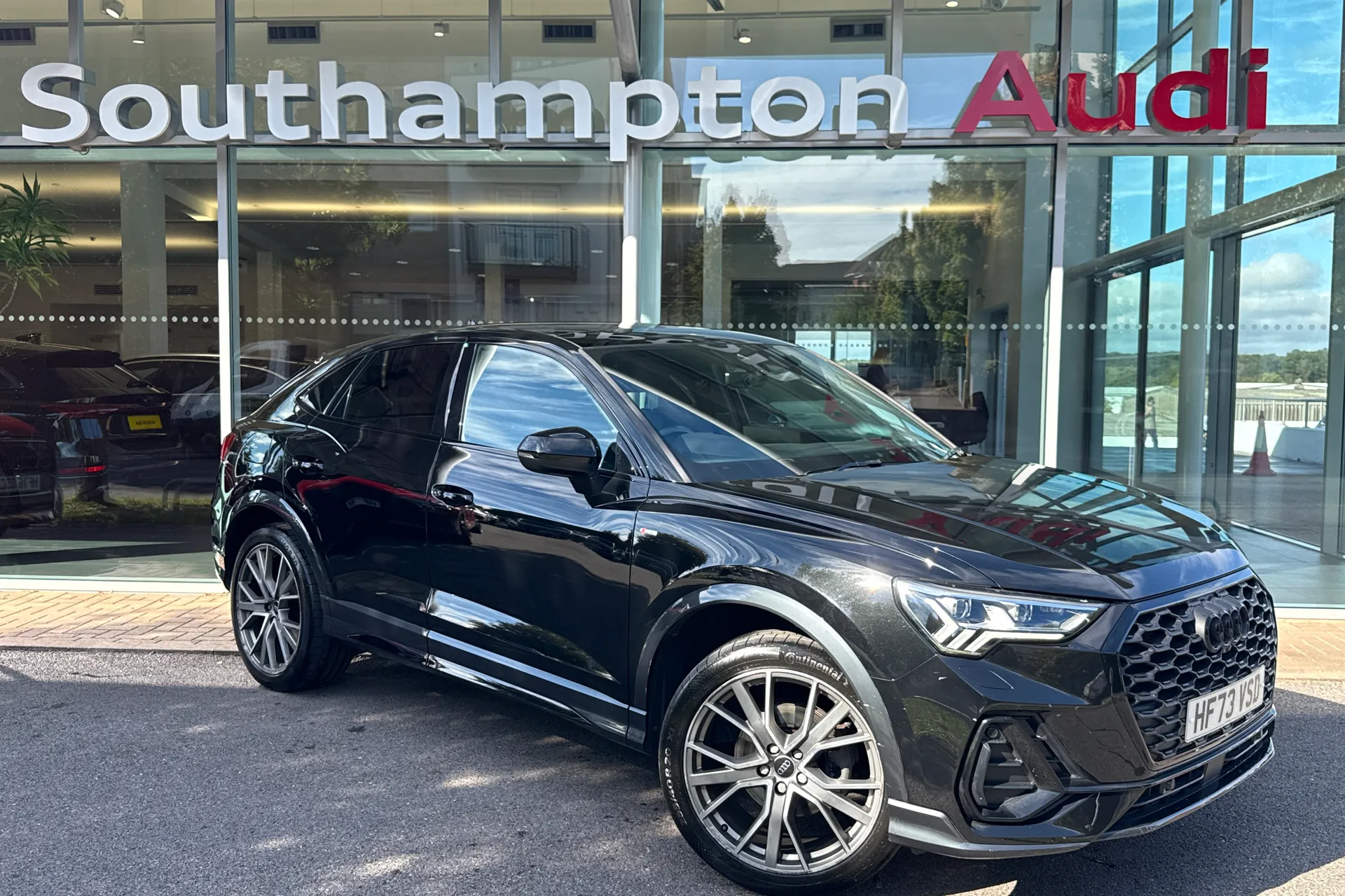 Audi Q3 thumbnail image number 59