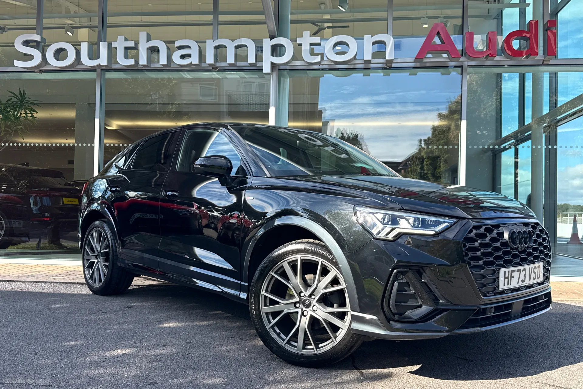 Audi Q3 focused image