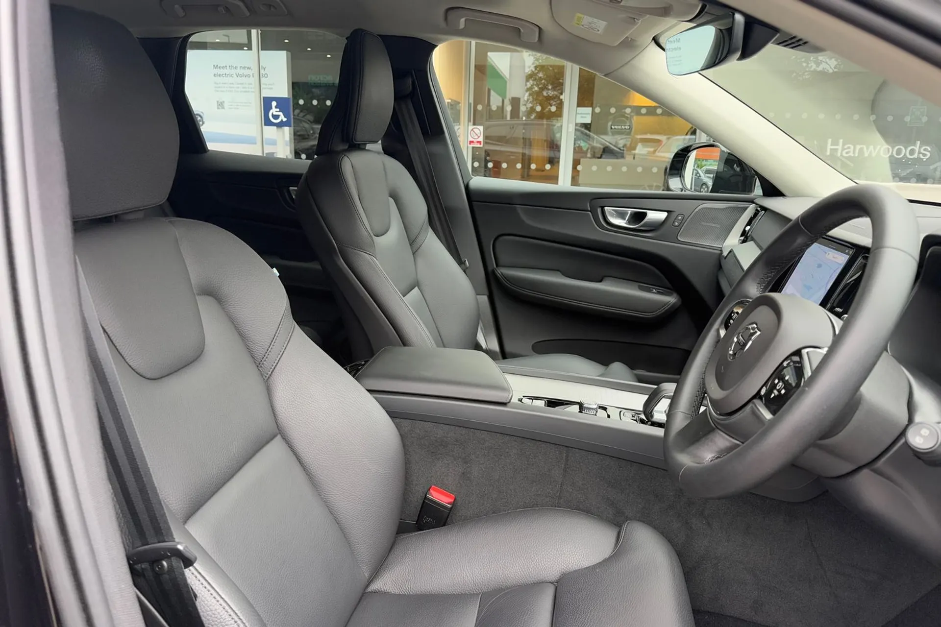 Volvo XC60 thumbnail image number 25