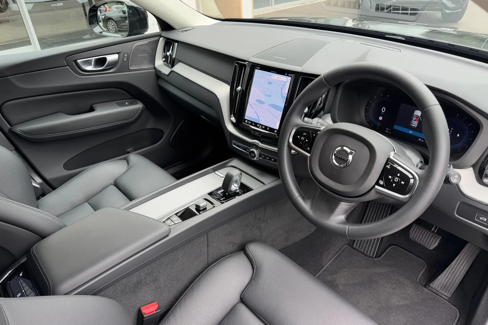 Volvo XC60 thumbnail image number 5