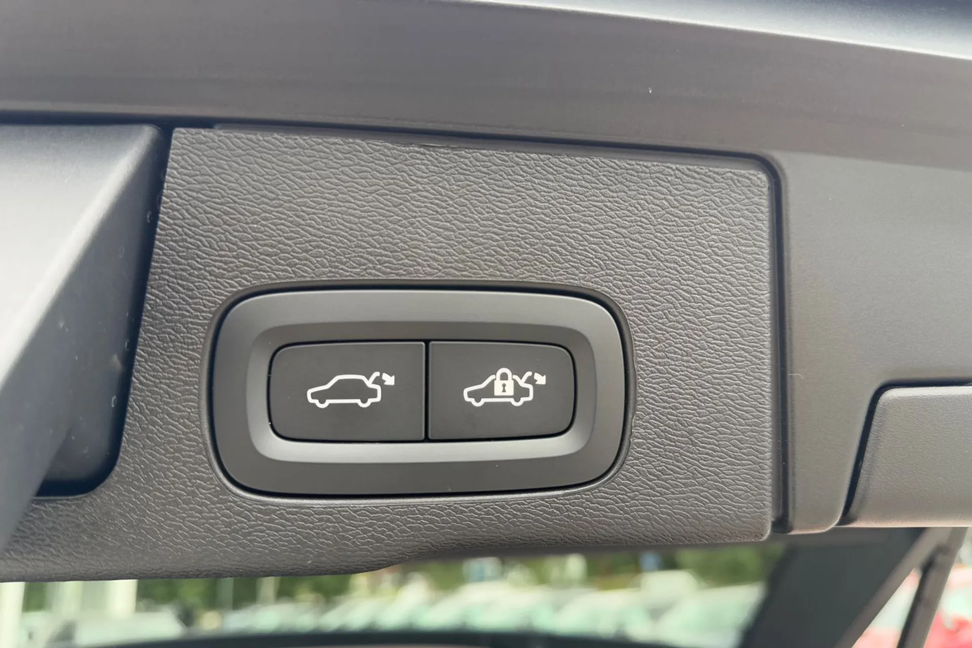 Volvo XC60 thumbnail image number 20