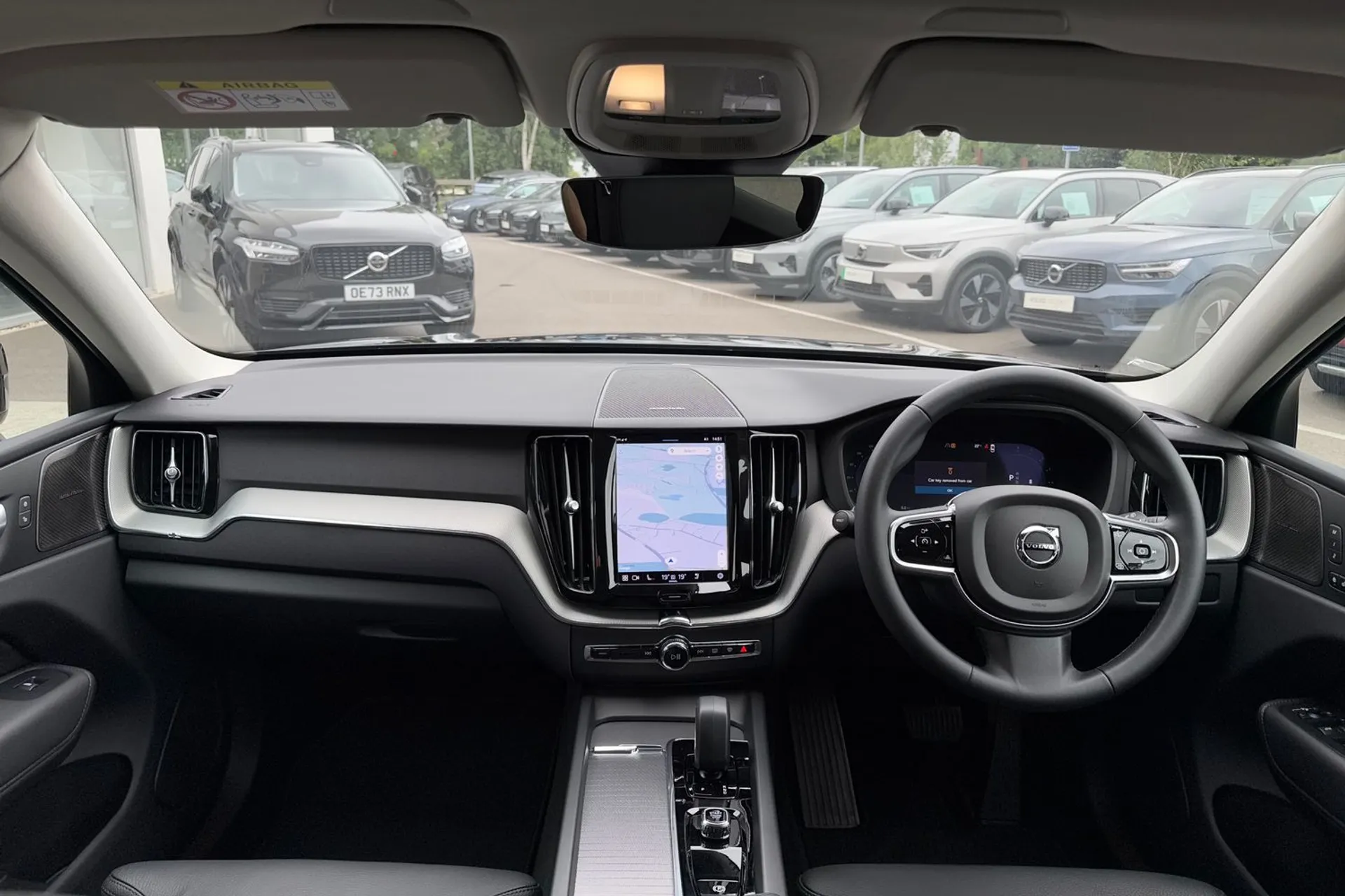 Volvo XC60 thumbnail image number 3