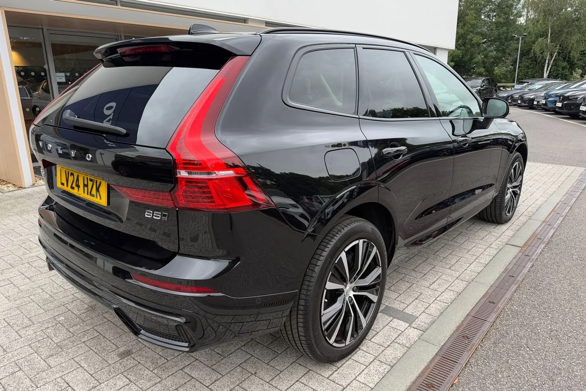 Volvo XC60 thumbnail image number 7