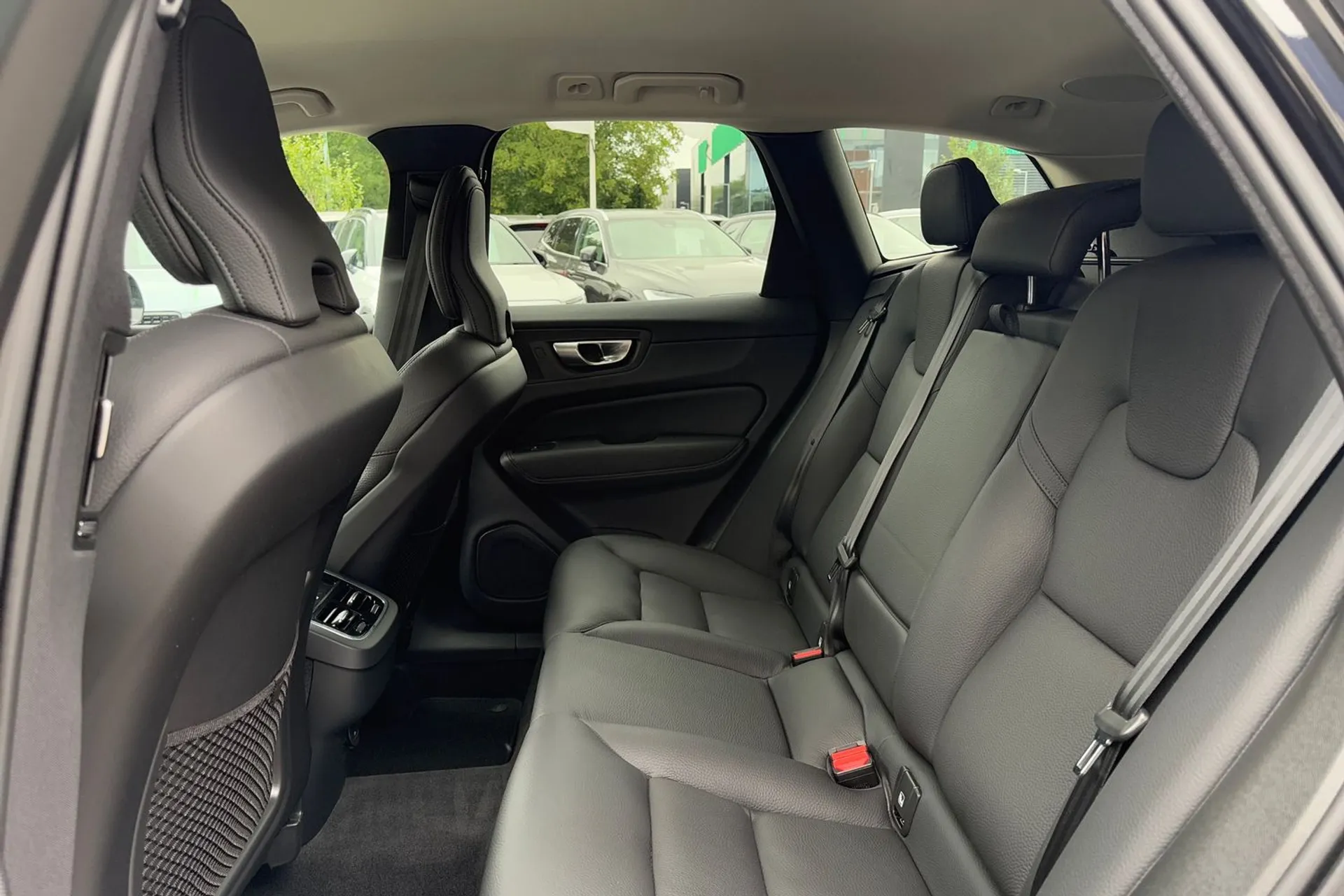Volvo XC60 thumbnail image number 29