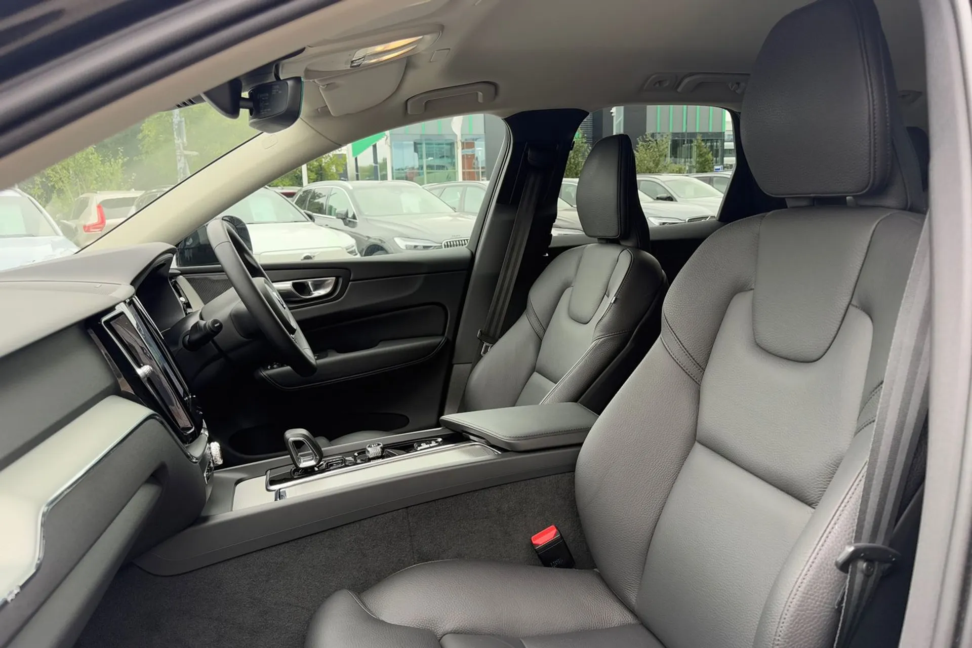 Volvo XC60 thumbnail image number 27