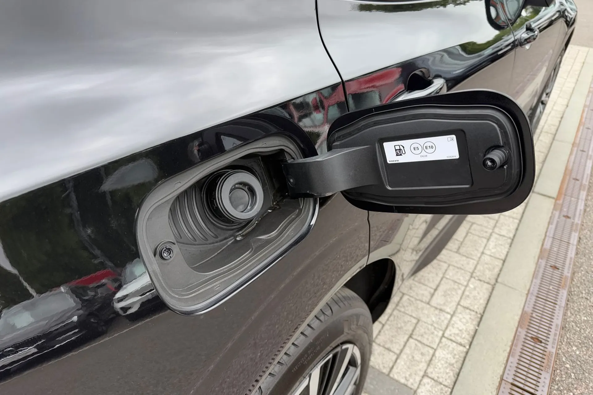 Volvo XC60 thumbnail image number 18