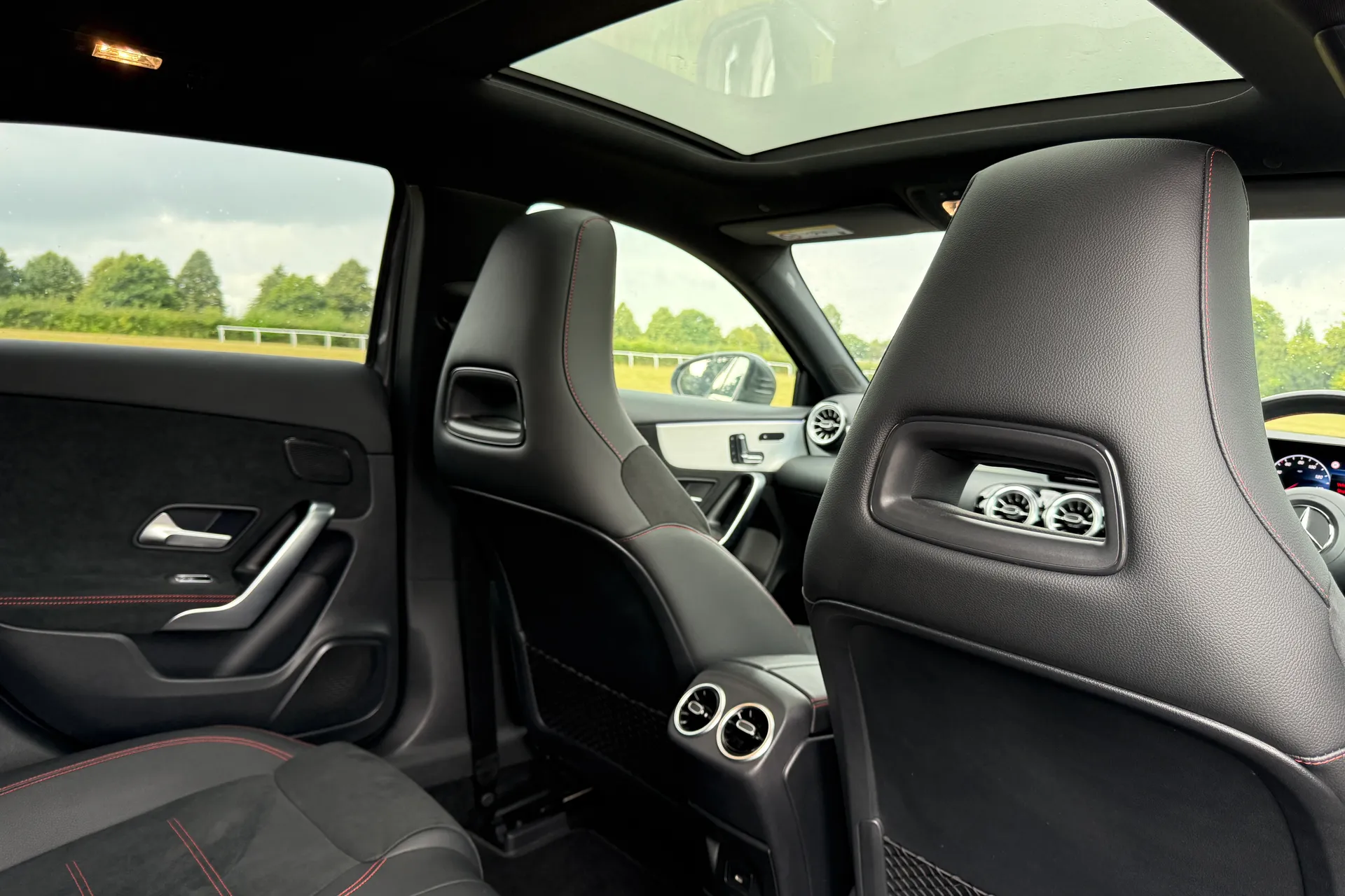 MERCEDES-BENZ A CLASS thumbnail image number 24