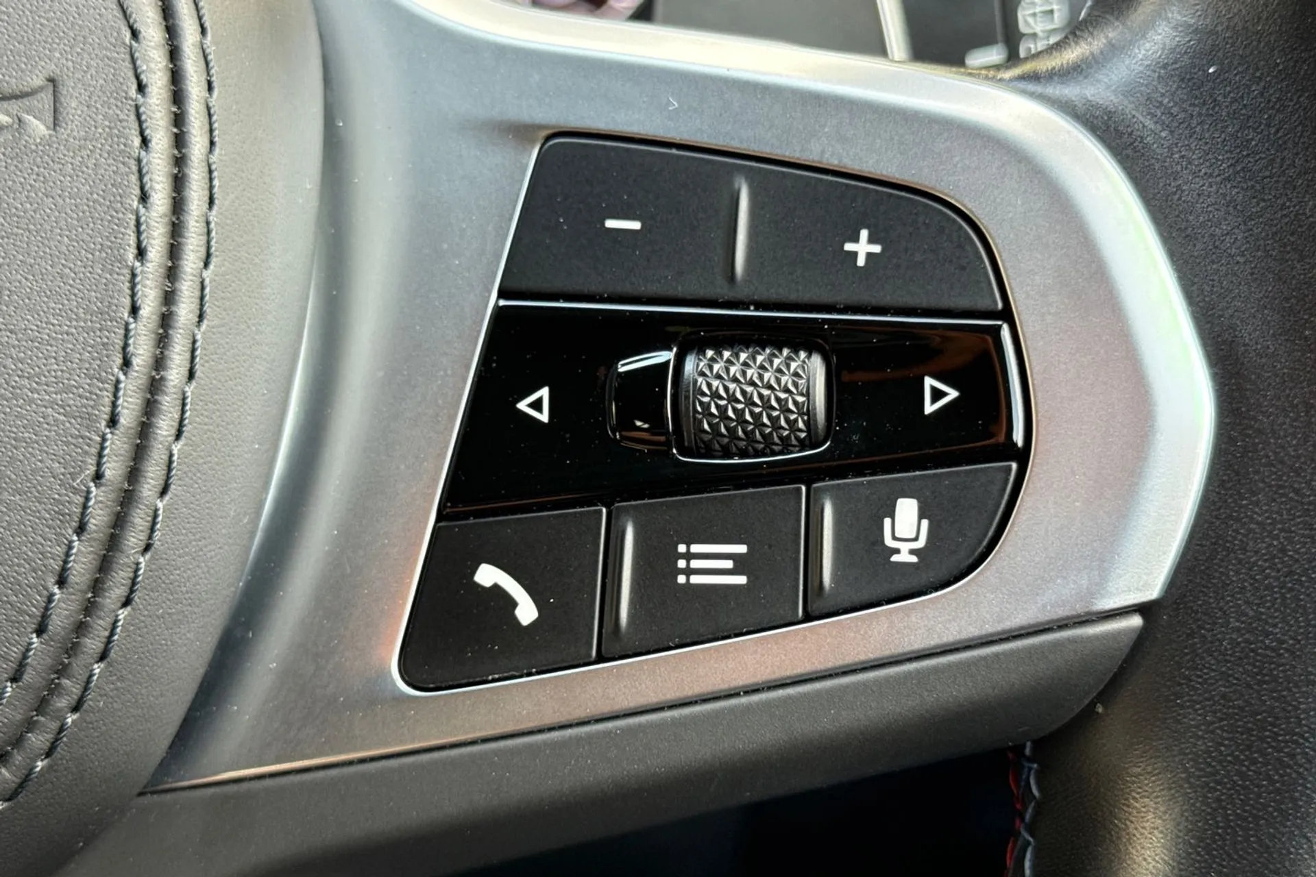 BMW X3 thumbnail image number 39