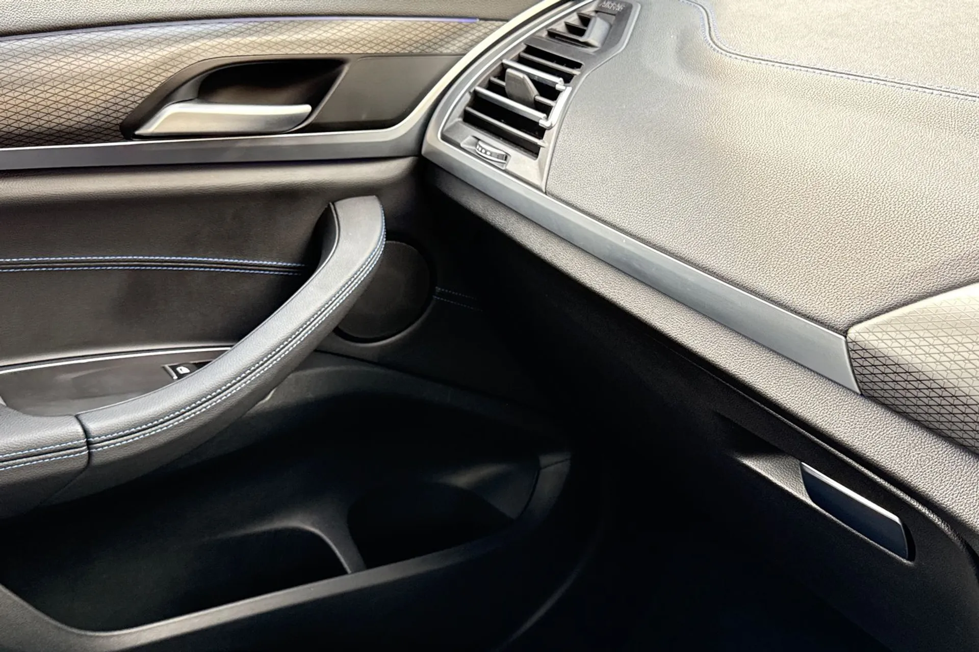 BMW X3 thumbnail image number 52