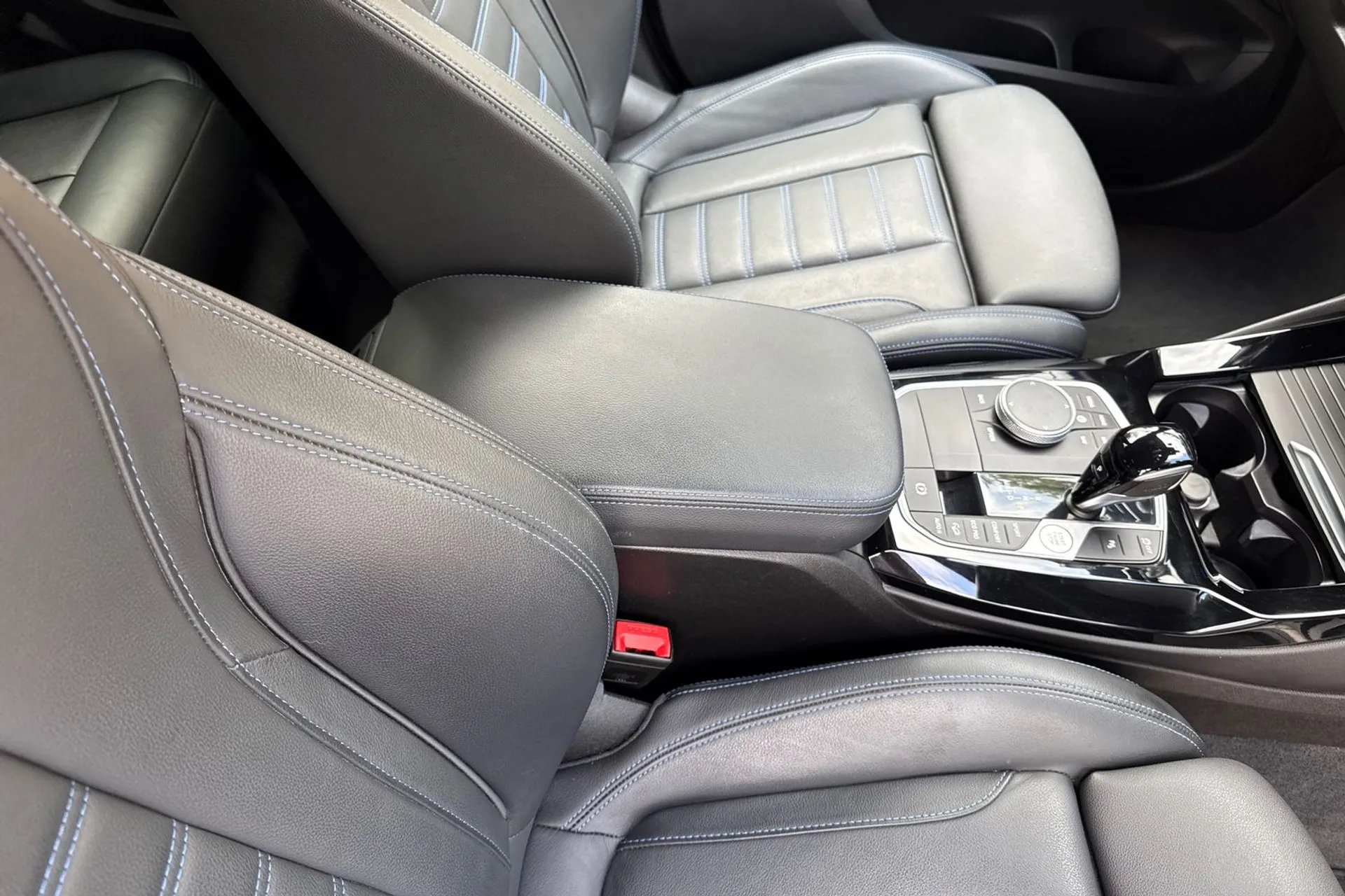 BMW X3 thumbnail image number 42