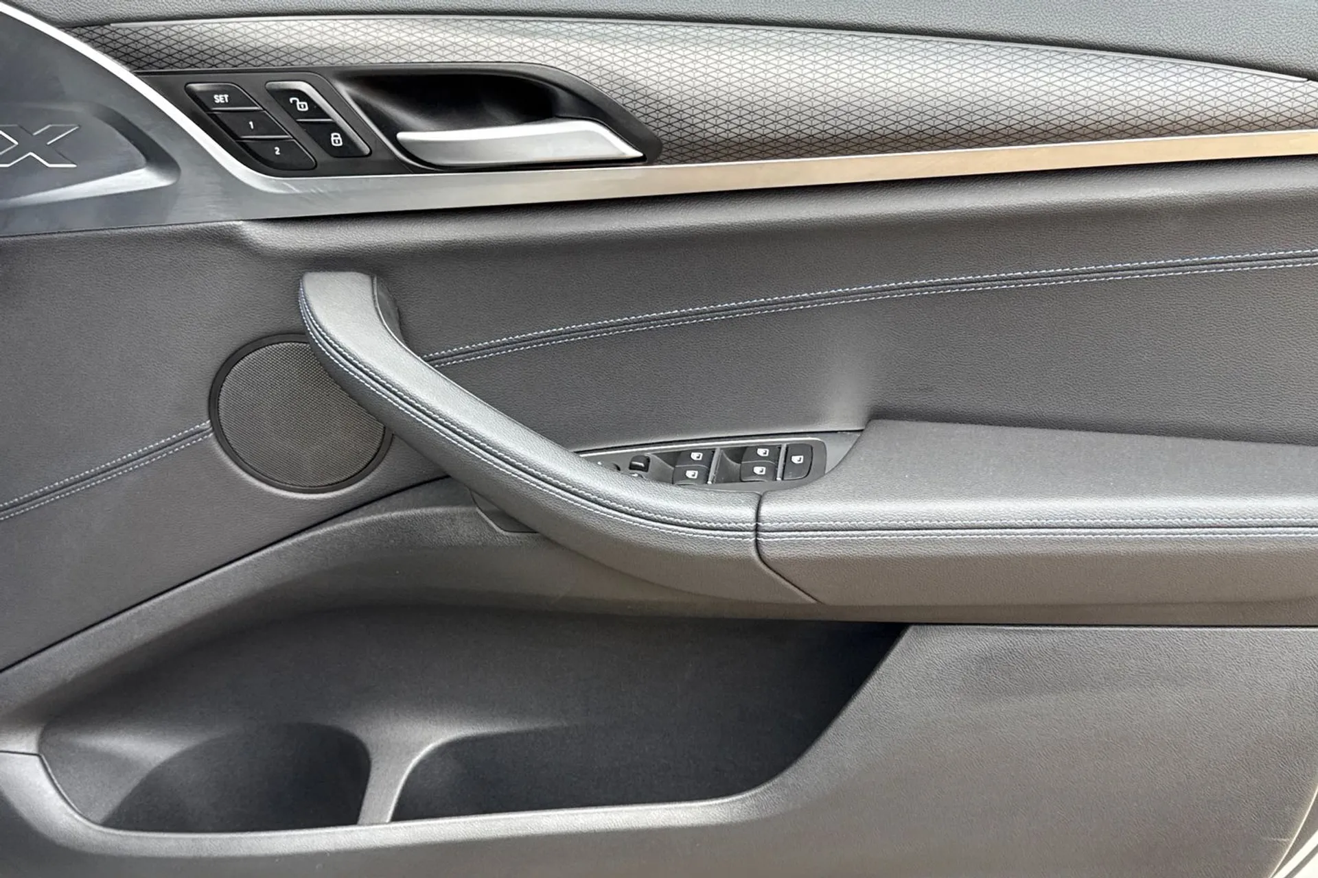 BMW X3 thumbnail image number 41