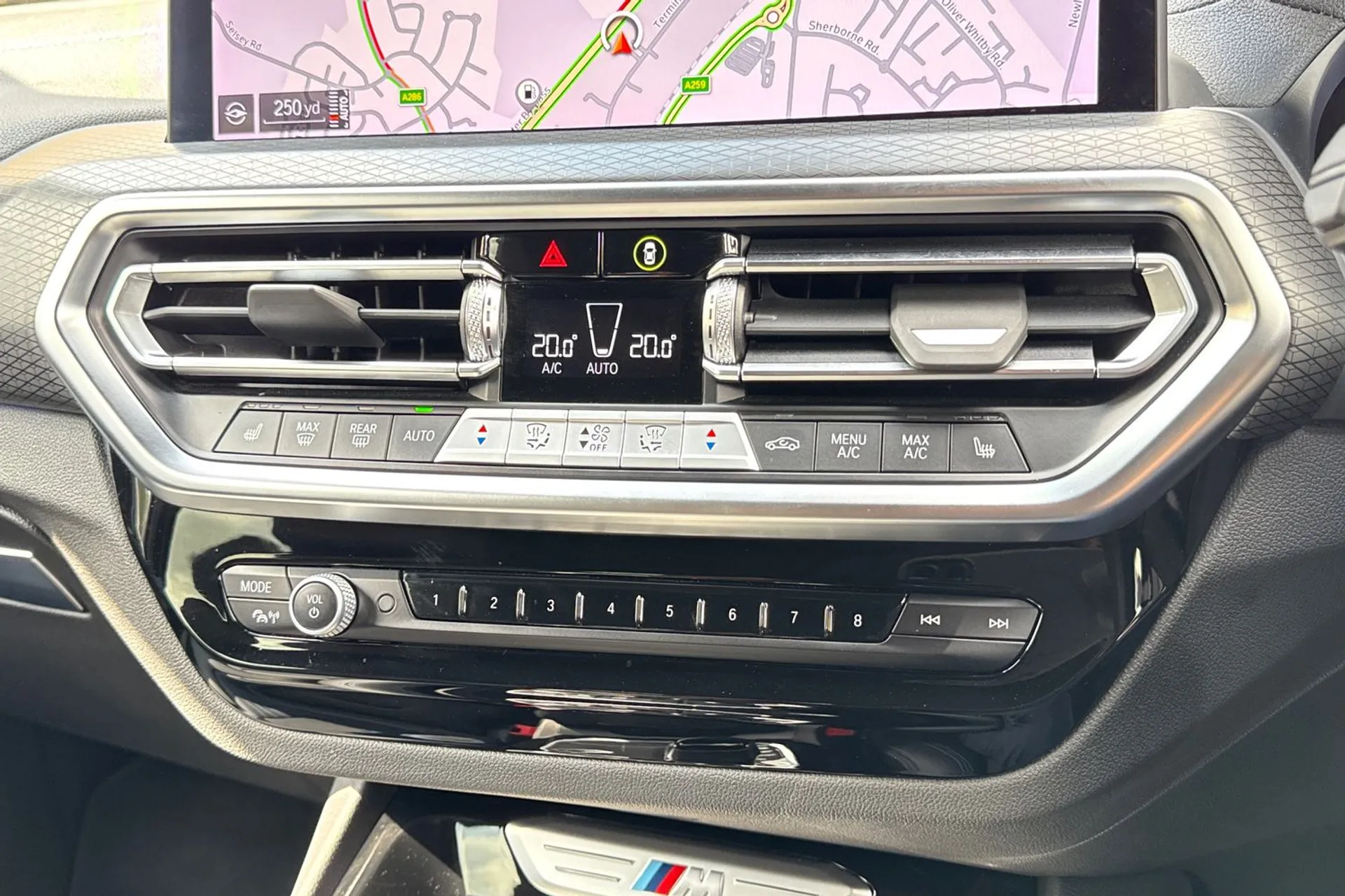 BMW X3 thumbnail image number 40