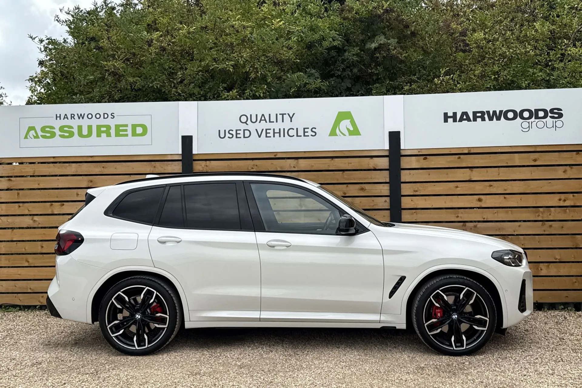 BMW X3 thumbnail image number 2