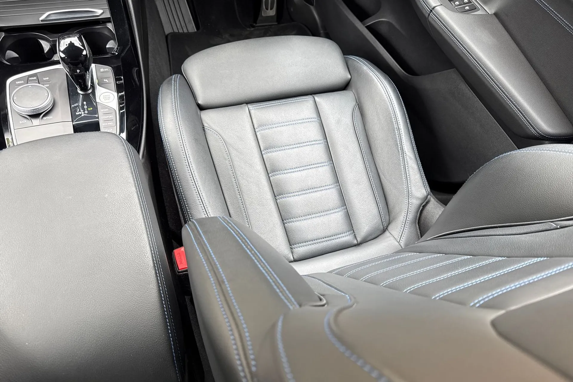 BMW X3 thumbnail image number 35