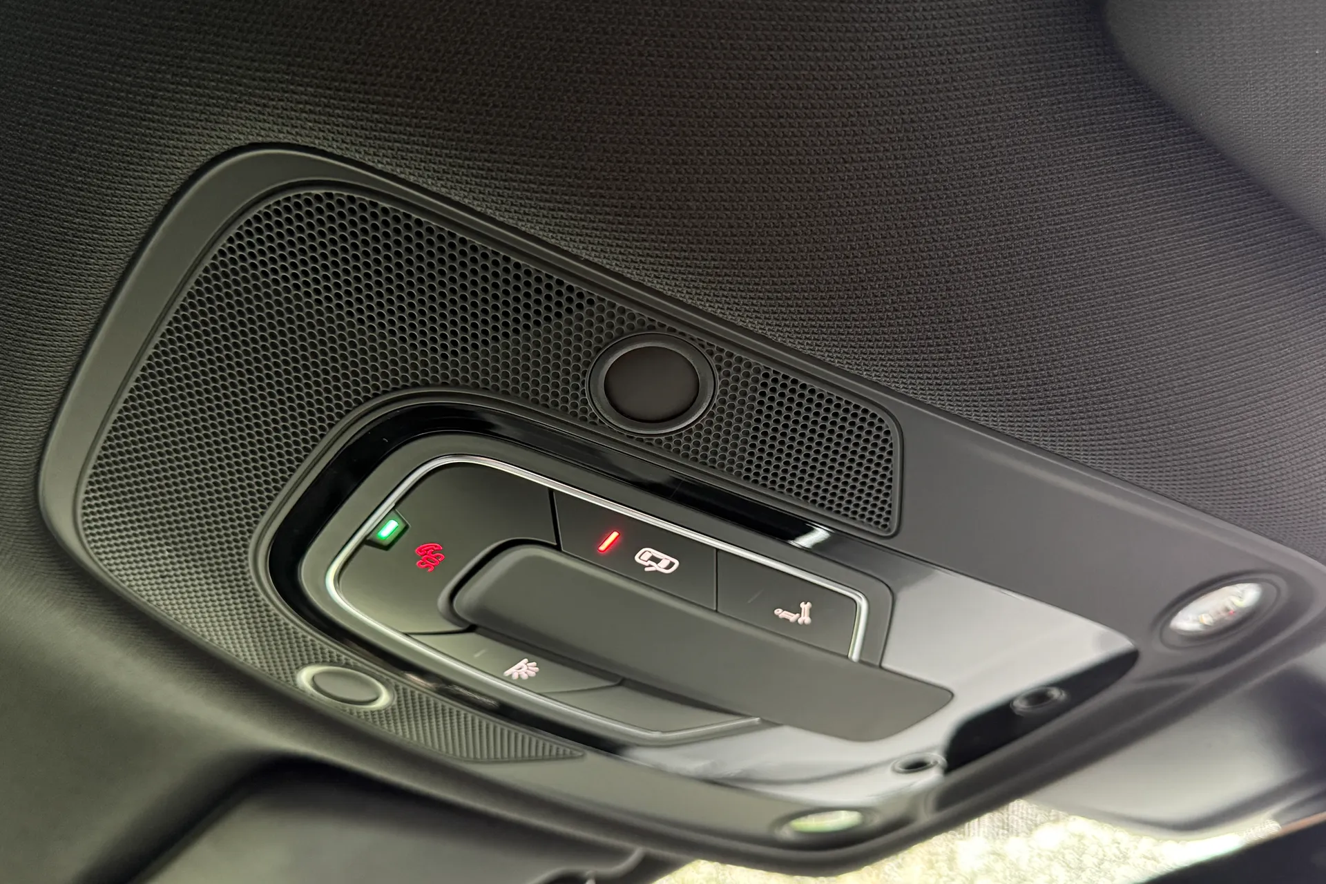 Audi Q5 thumbnail image number 35