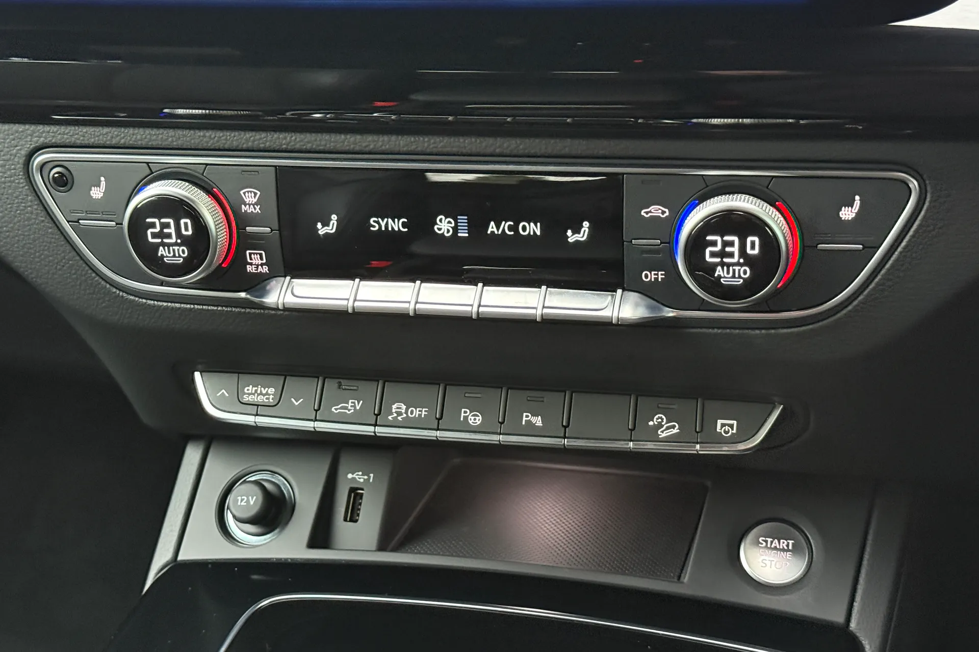 Audi Q5 thumbnail image number 24