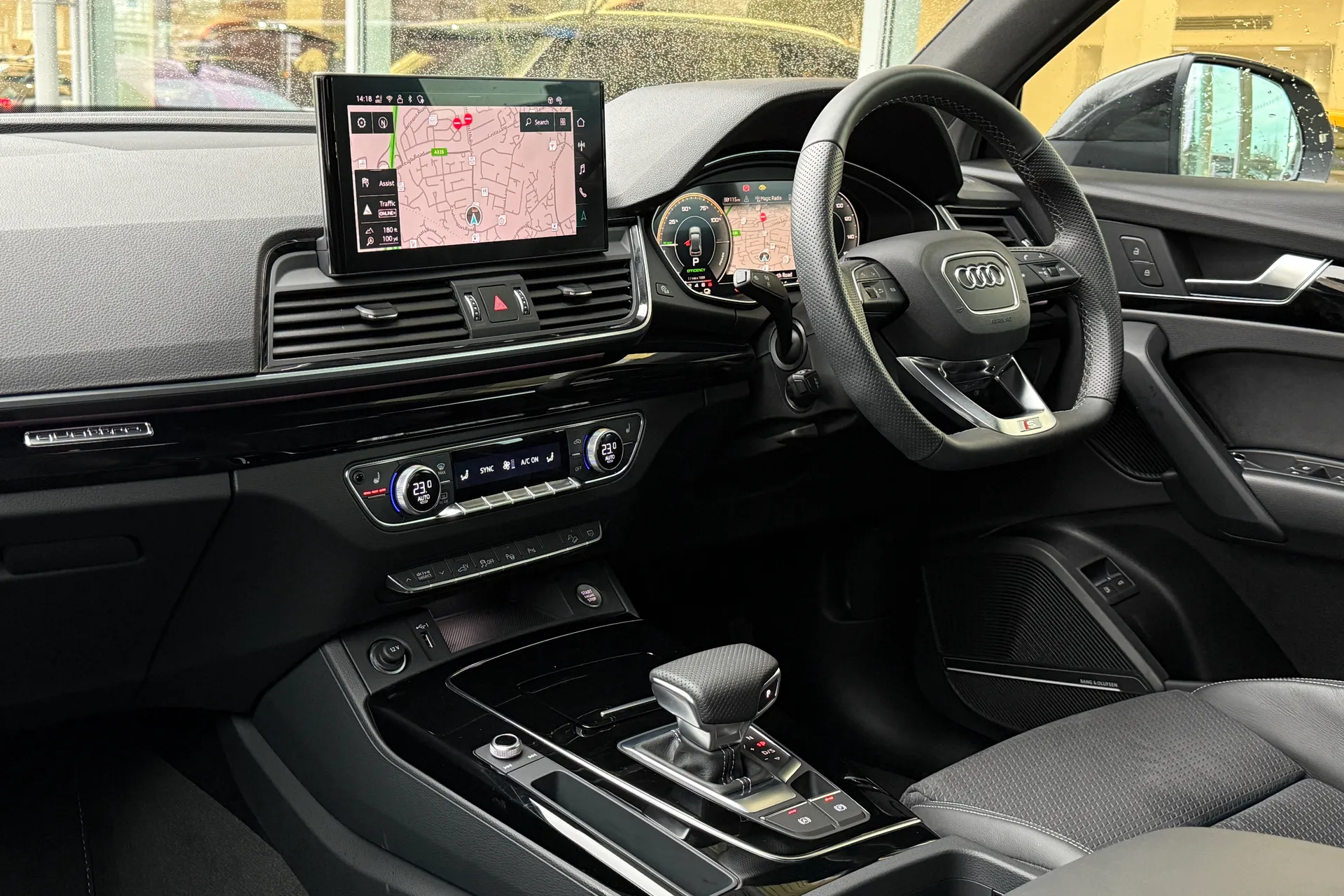 Audi Q5 thumbnail image number 11