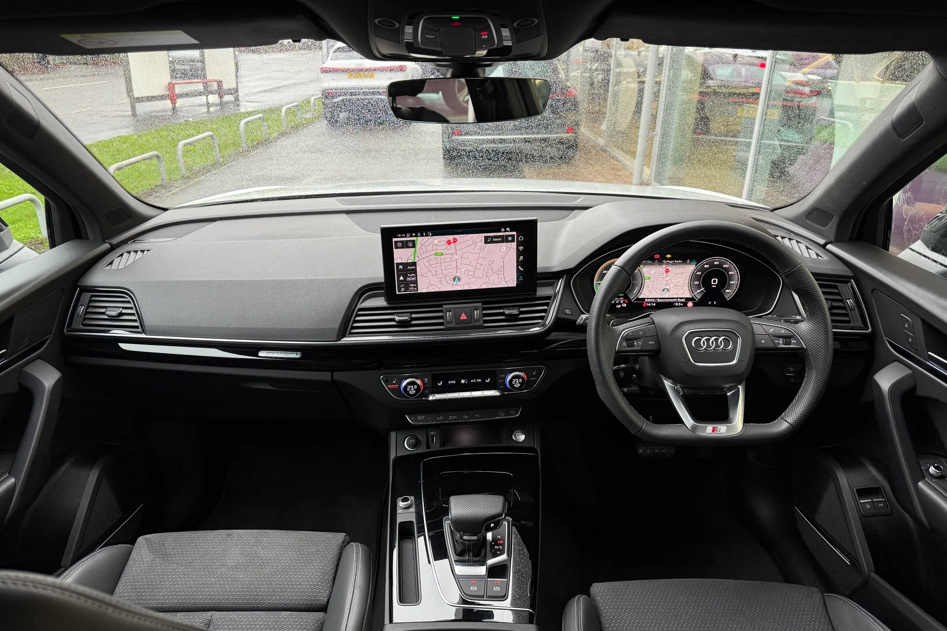 Audi Q5 thumbnail image number 3