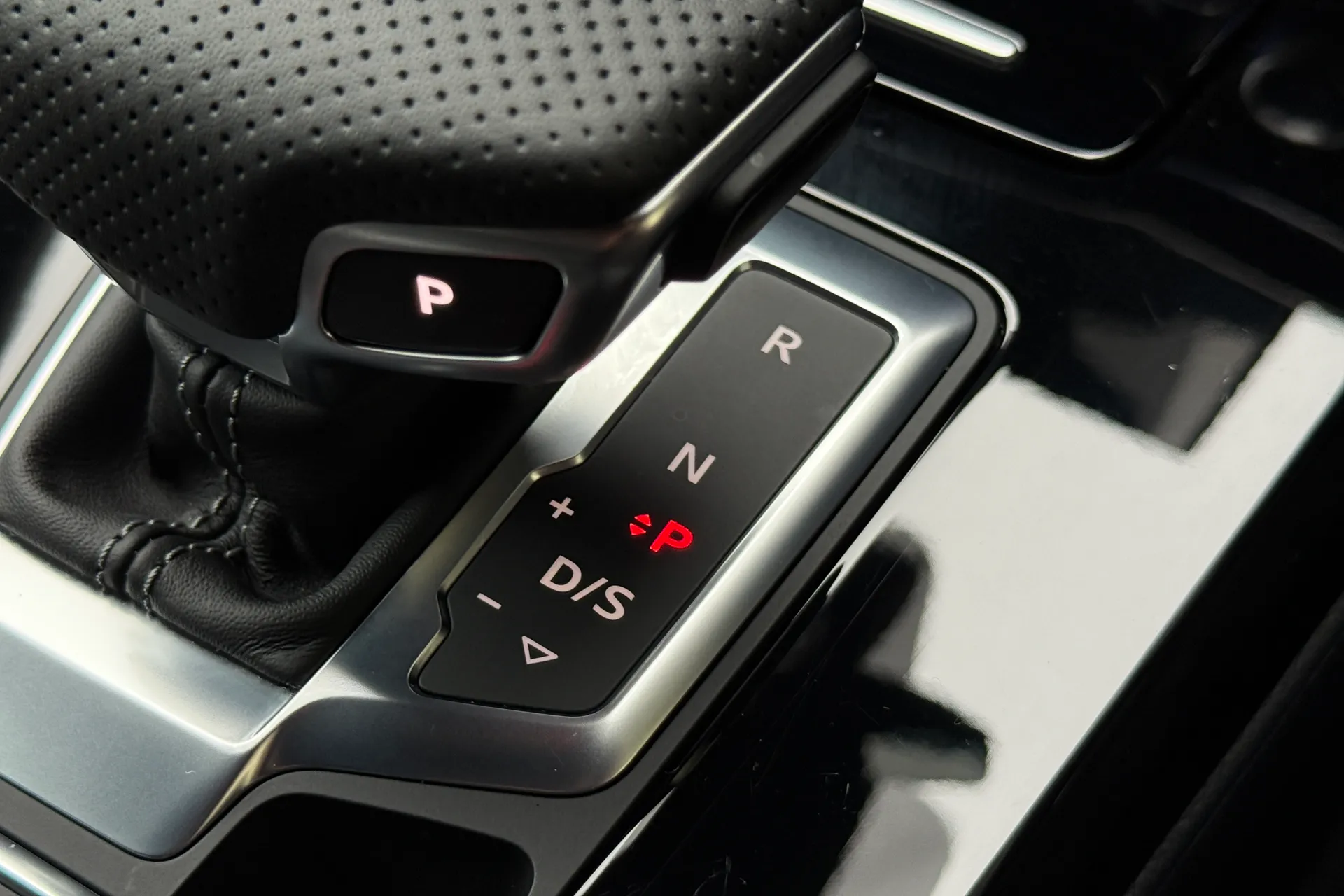 Audi Q5 thumbnail image number 30