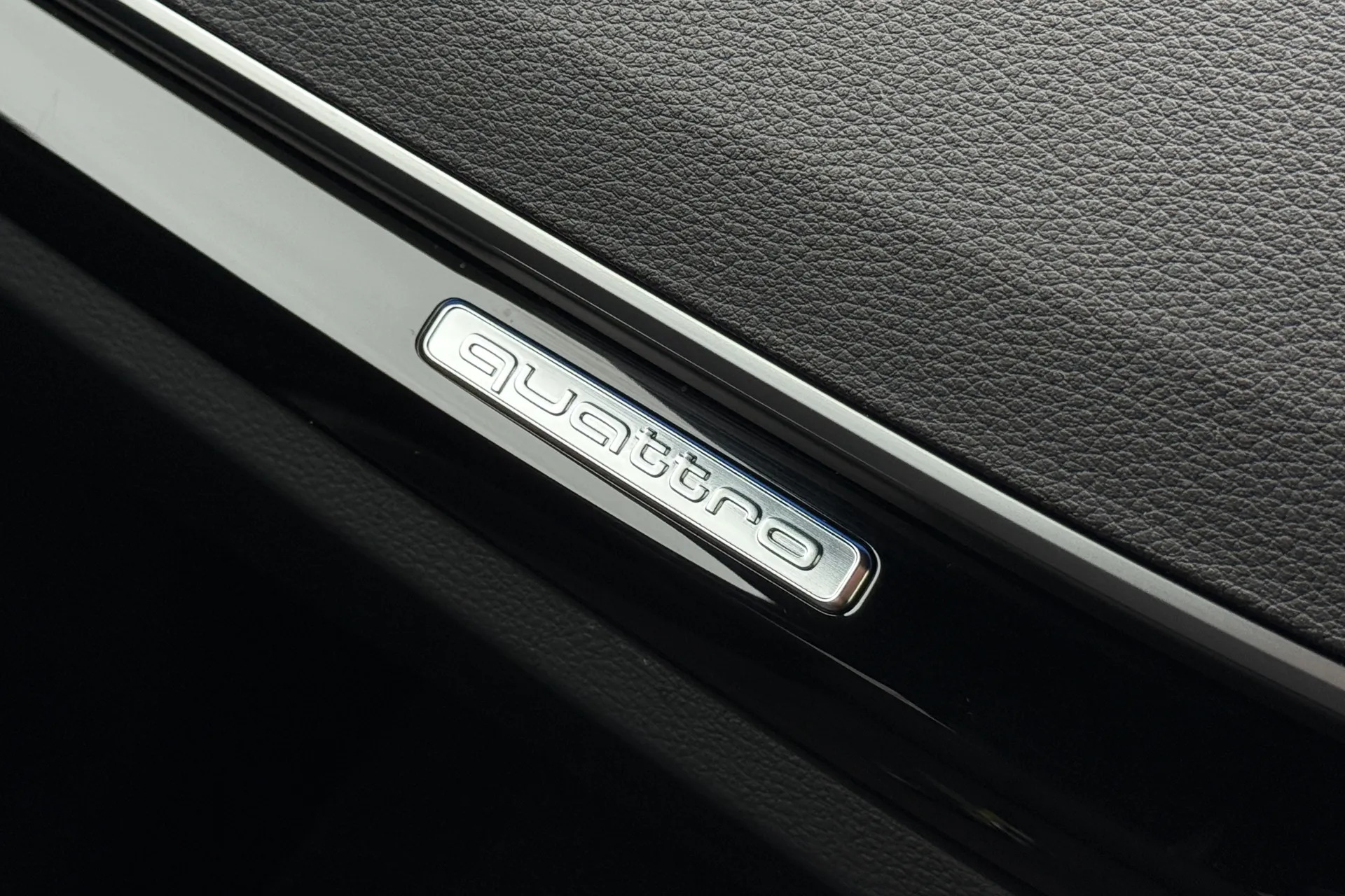 Audi Q5 thumbnail image number 31