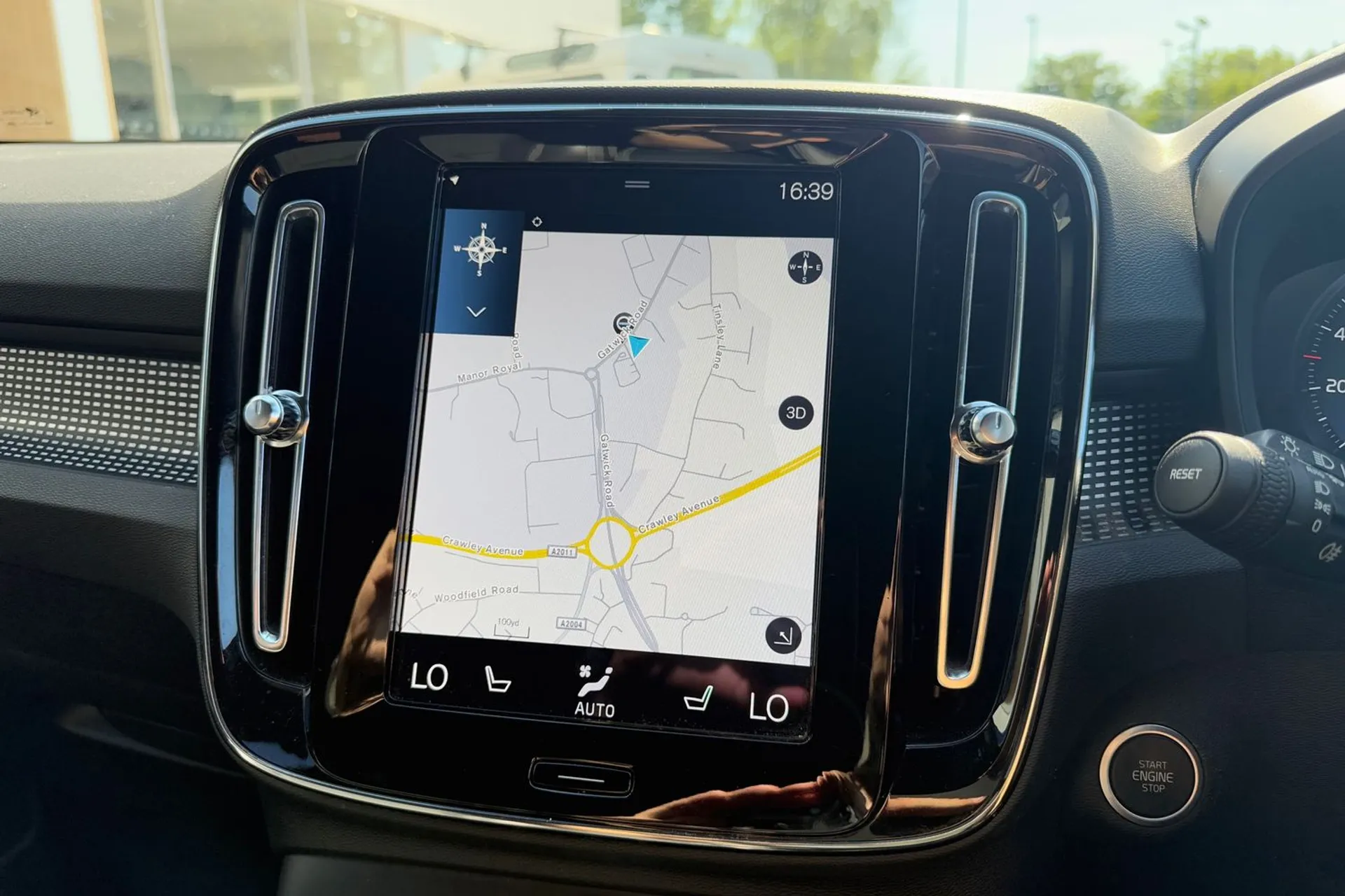 Volvo XC40 thumbnail image number 36