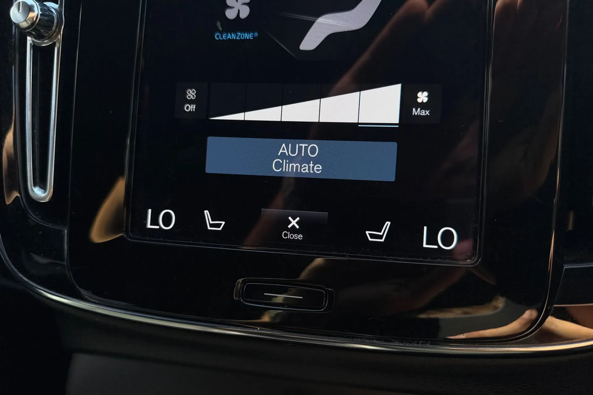 Volvo XC40 thumbnail image number 38