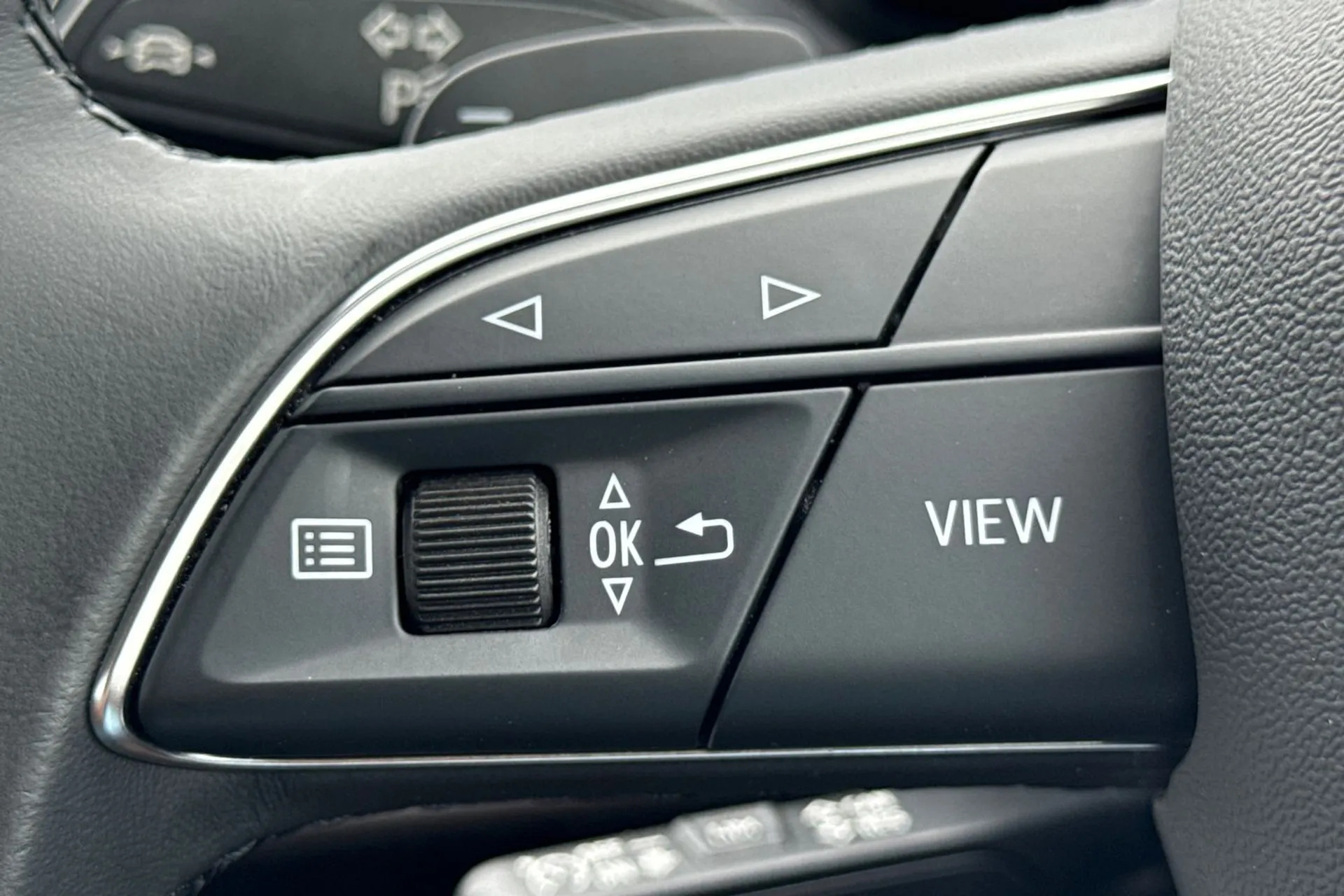 Audi Q7 thumbnail image number 21