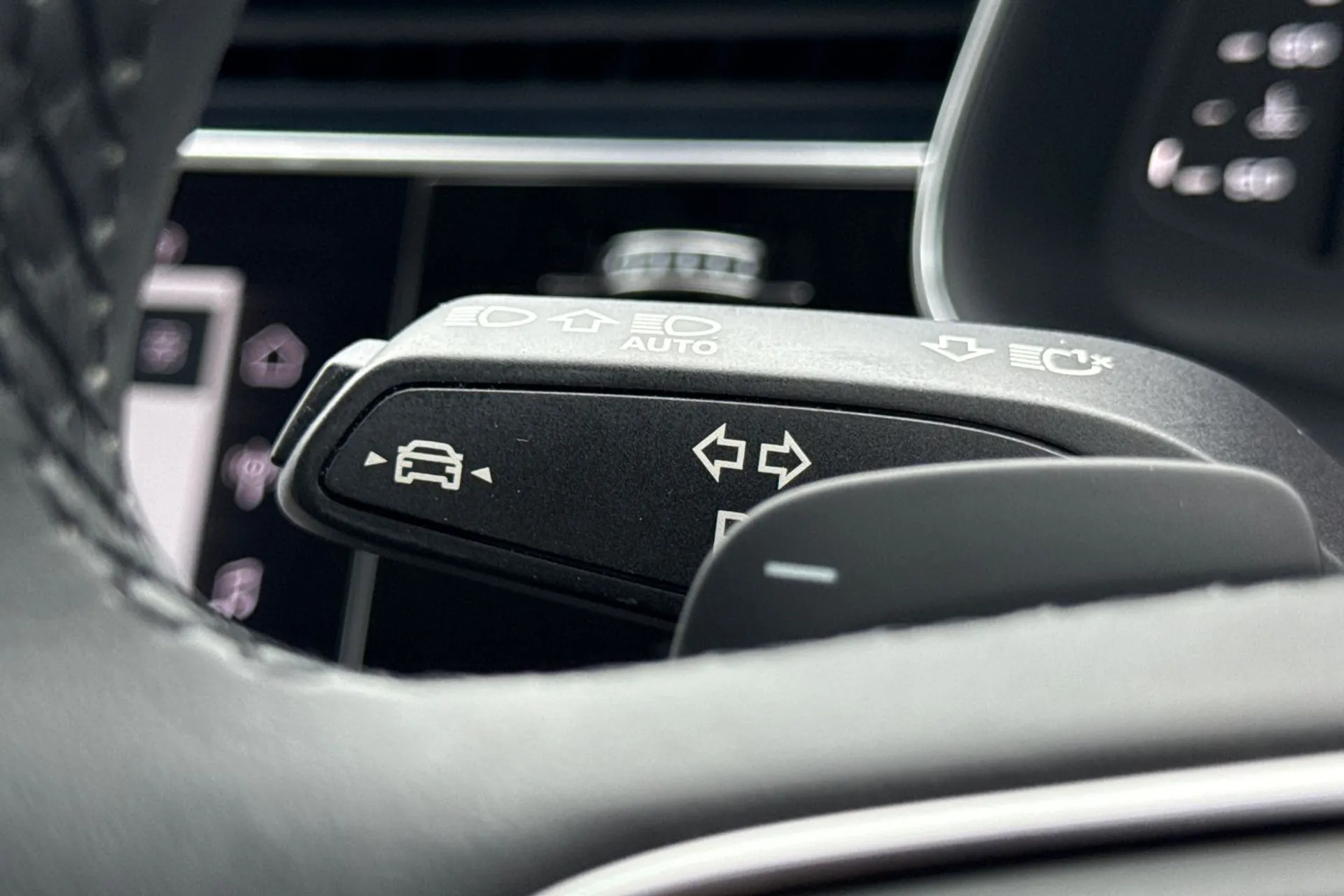 Audi Q7 thumbnail image number 19