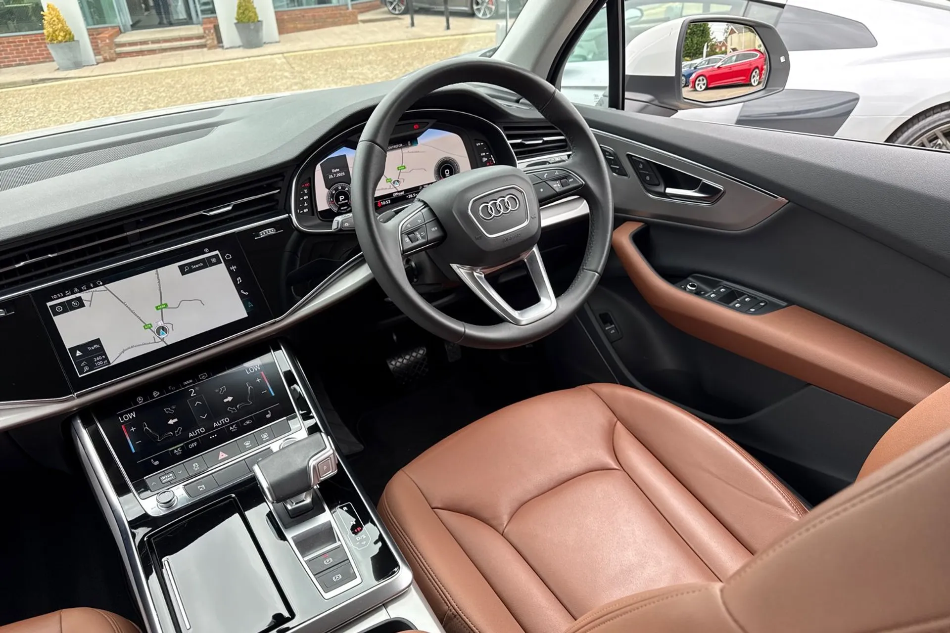 Audi Q7 thumbnail image number 40