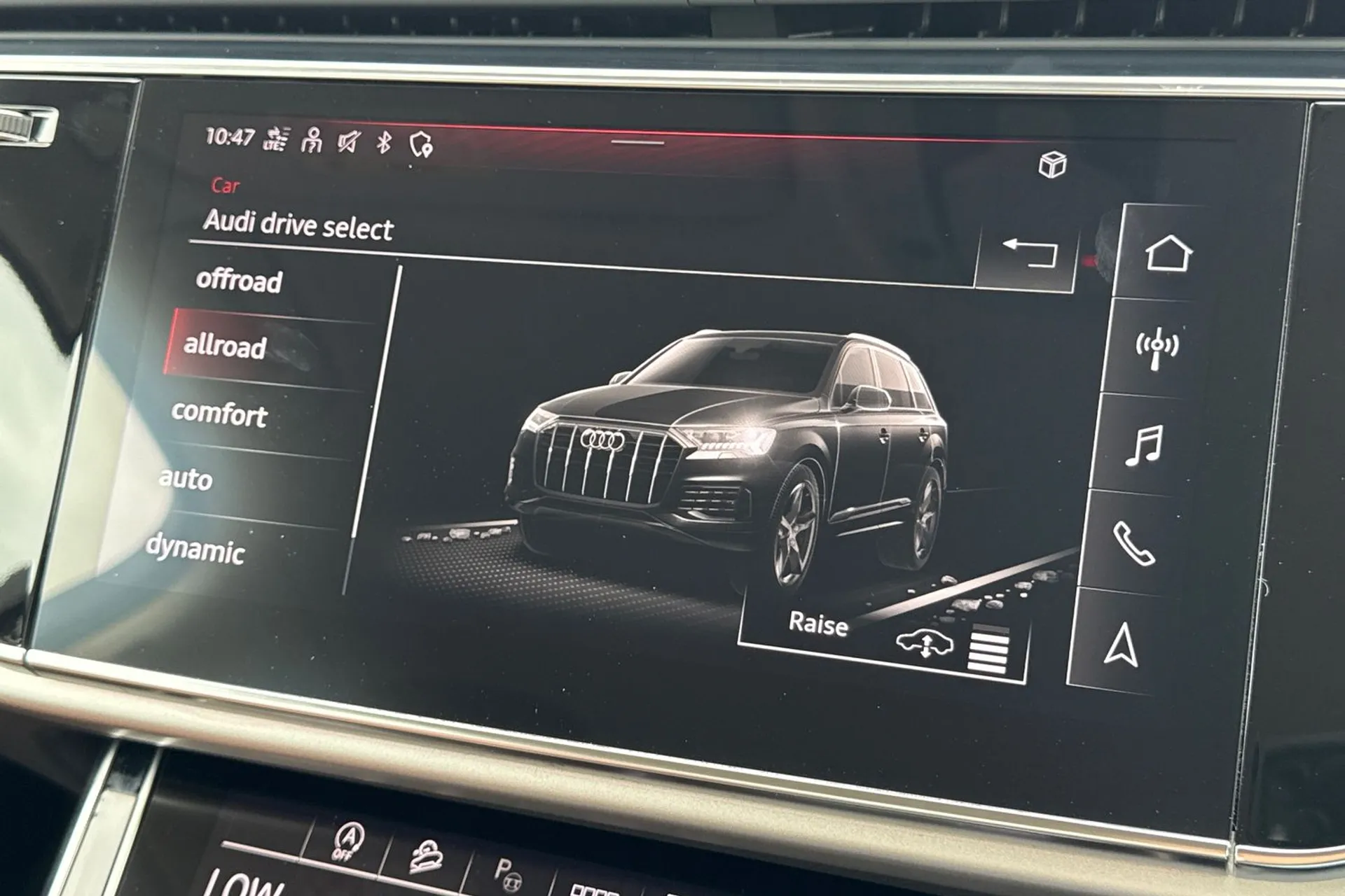 Audi Q7 thumbnail image number 12