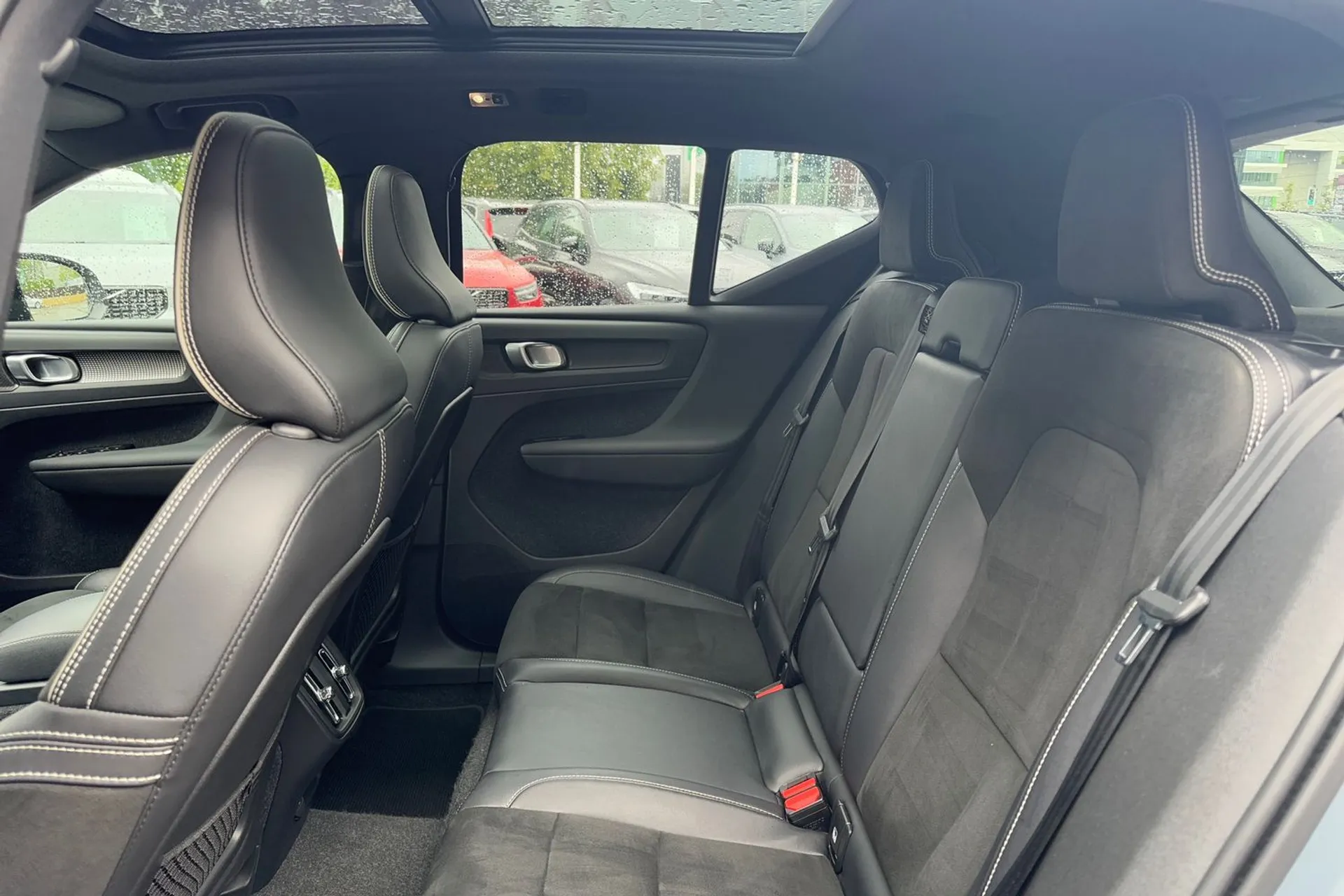 Volvo XC40 thumbnail image number 29