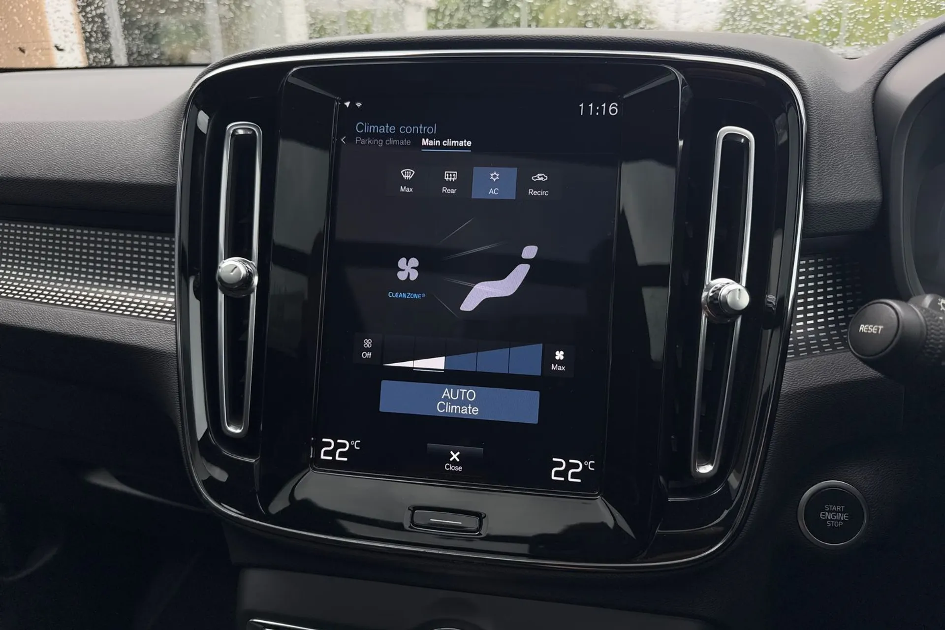 Volvo XC40 thumbnail image number 39