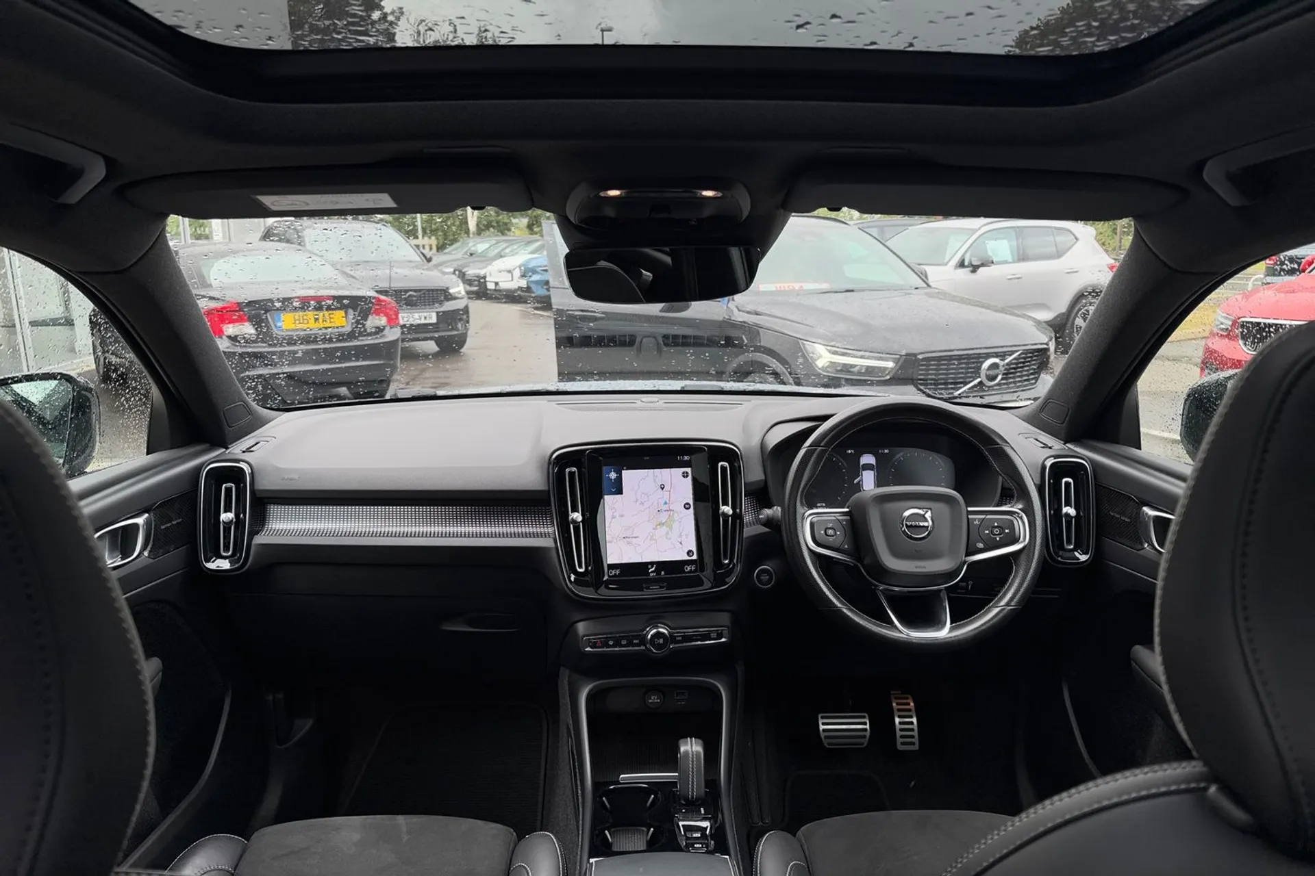 Volvo XC40 thumbnail image number 3