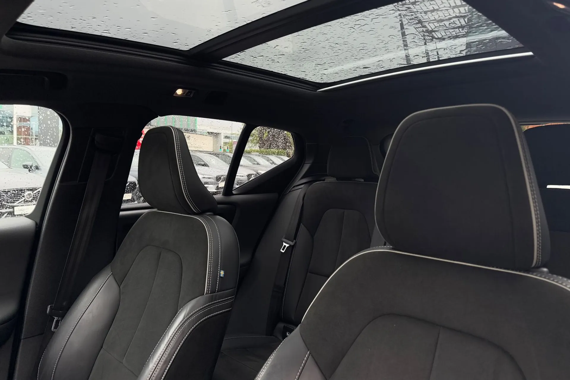 Volvo XC40 thumbnail image number 28