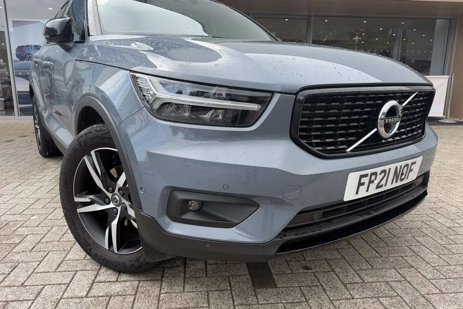 Volvo XC40 thumbnail image number 6