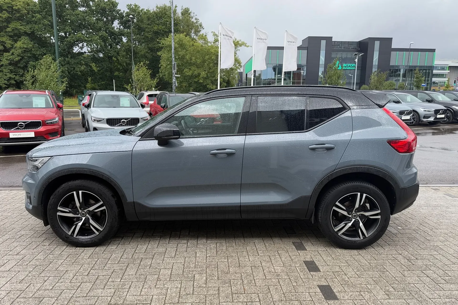 Volvo XC40 thumbnail image number 10