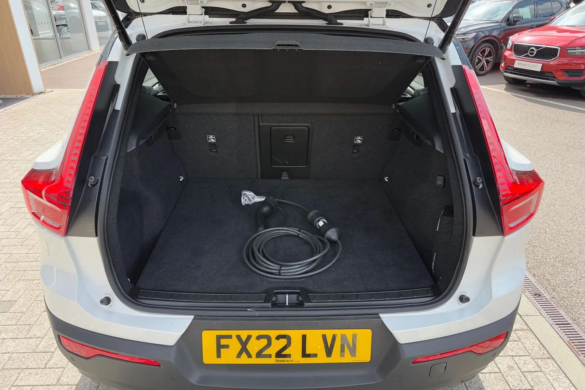 Volvo XC40 thumbnail image number 19