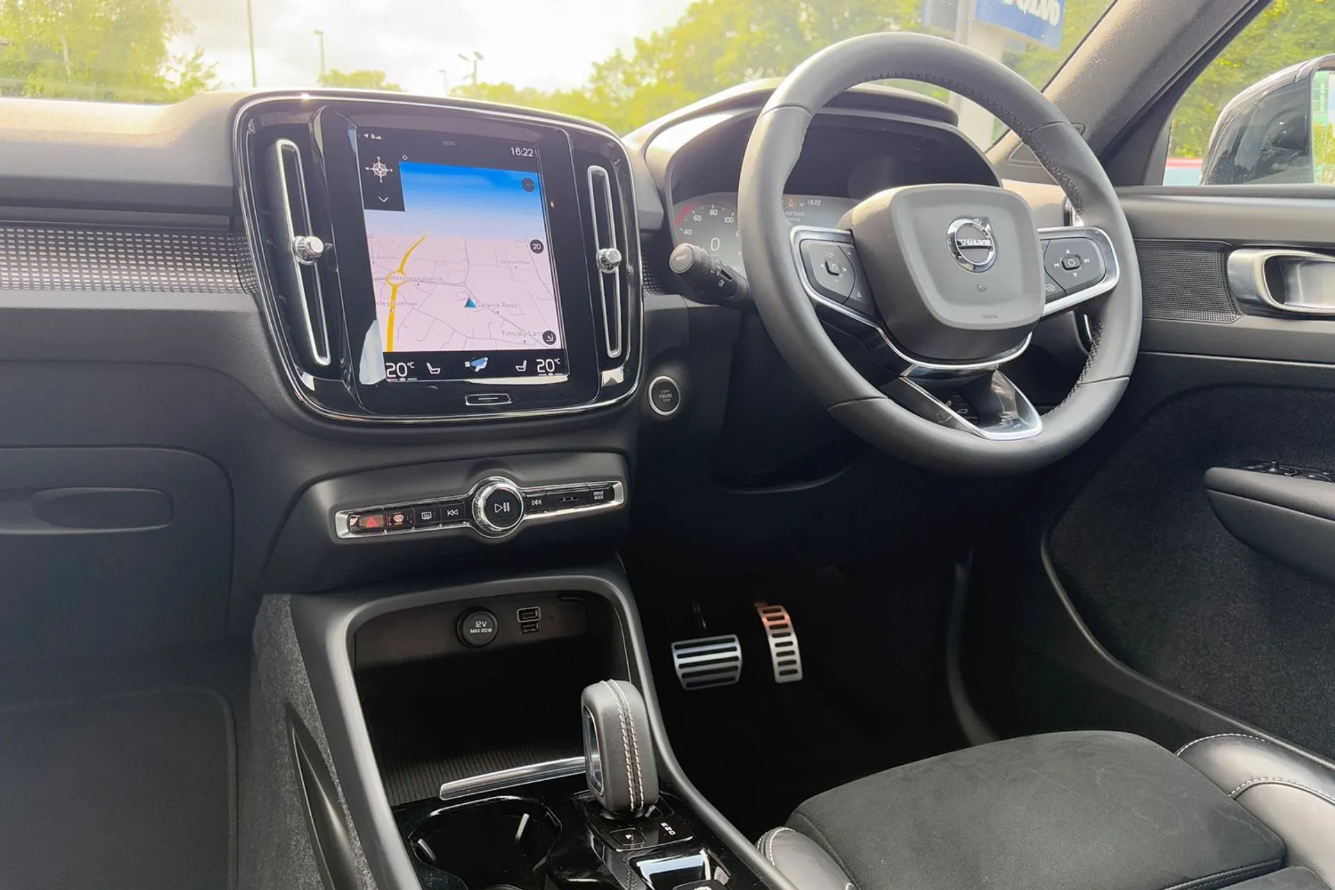 Volvo XC40 thumbnail image number 34