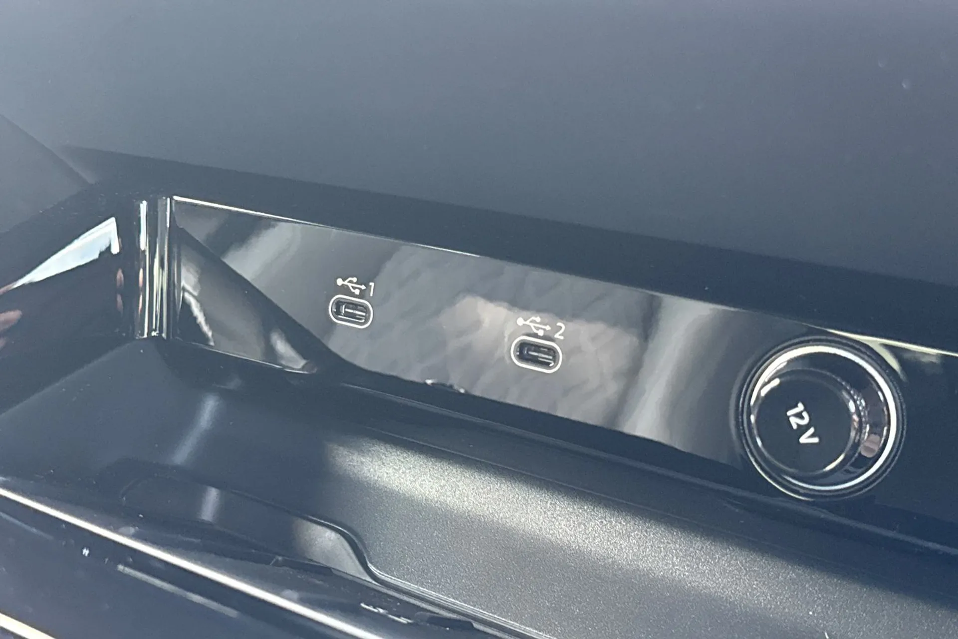 Audi A6 thumbnail image number 44