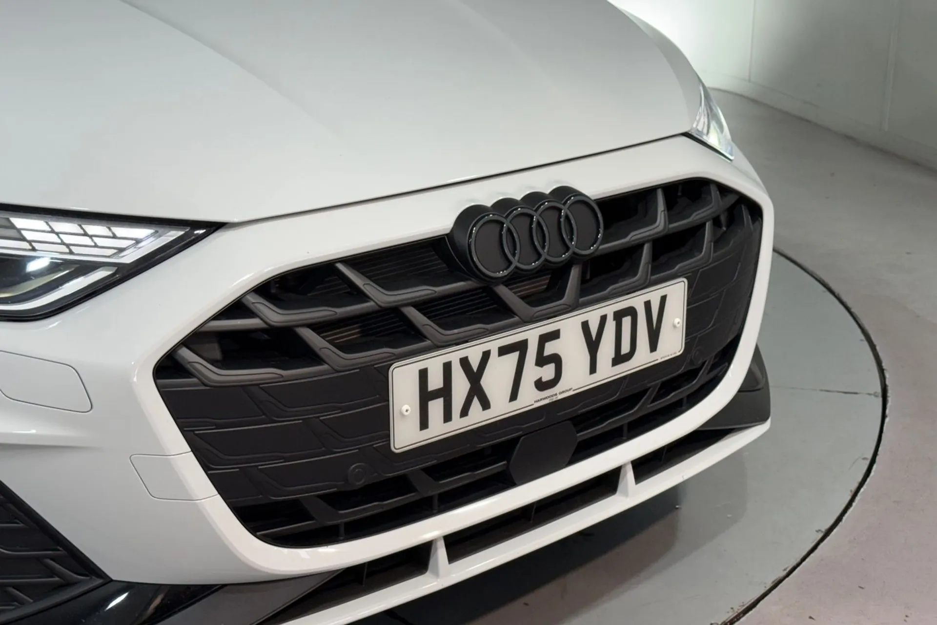 Audi A3 thumbnail image number 9