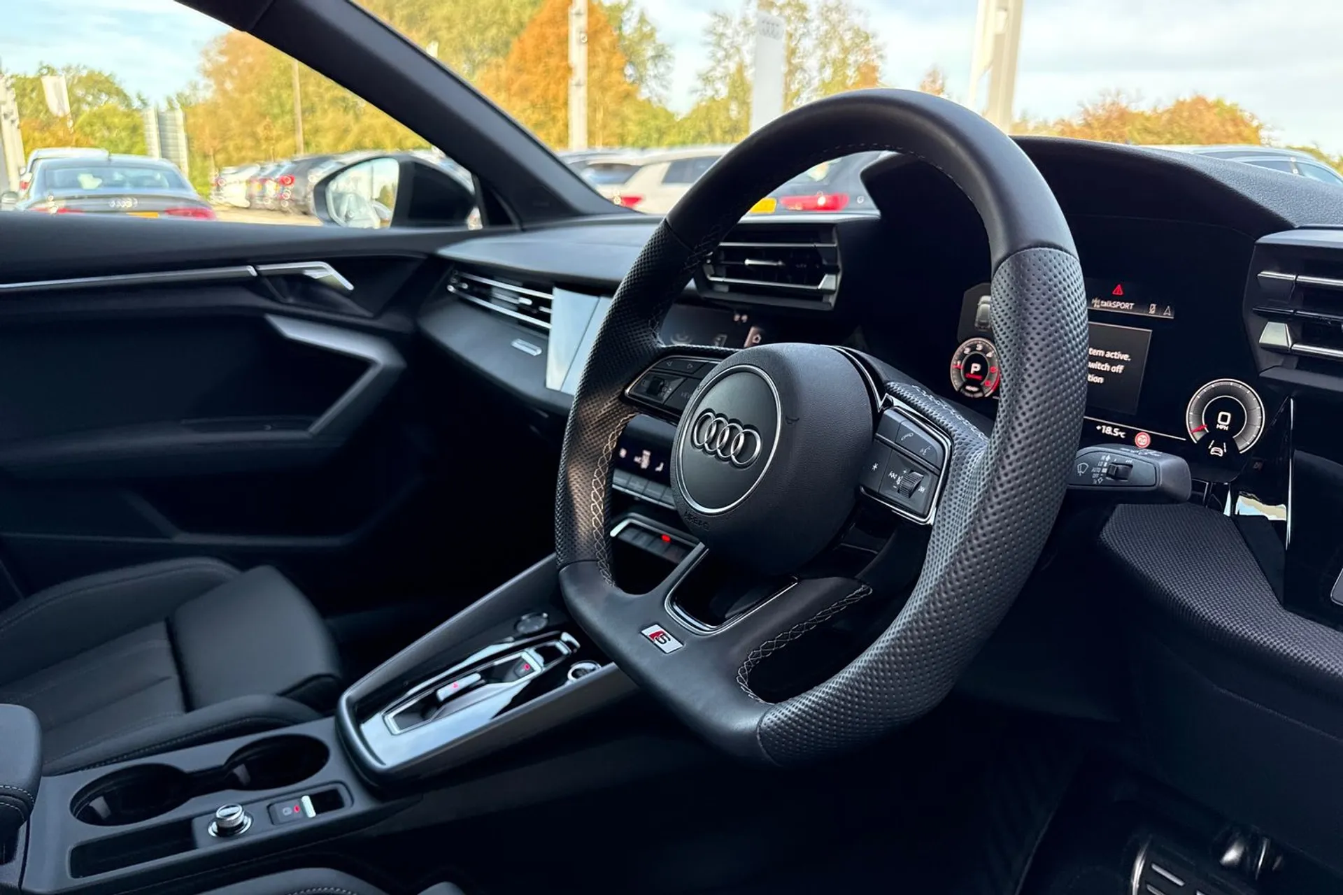 Audi A3 thumbnail image number 25