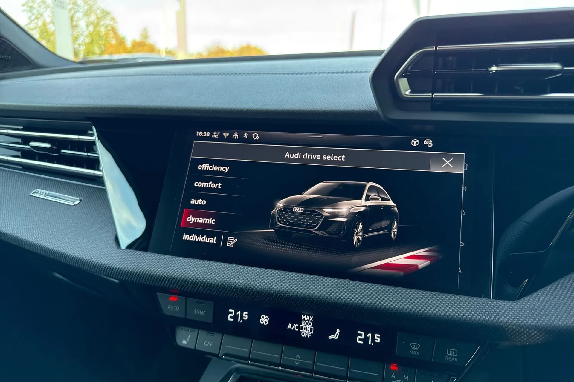 Audi A3 thumbnail image number 34