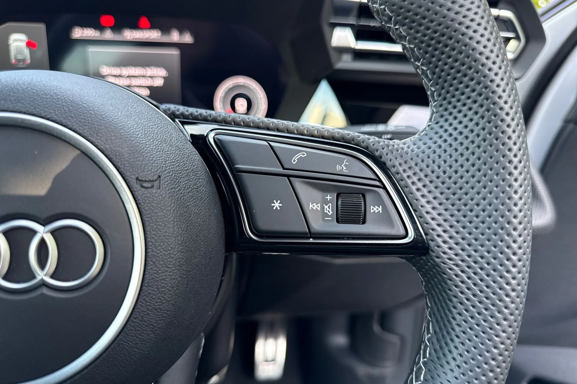 Audi A3 thumbnail image number 43