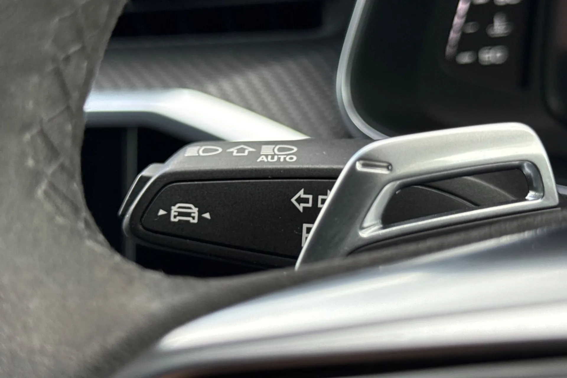 Audi RS6 thumbnail image number 21