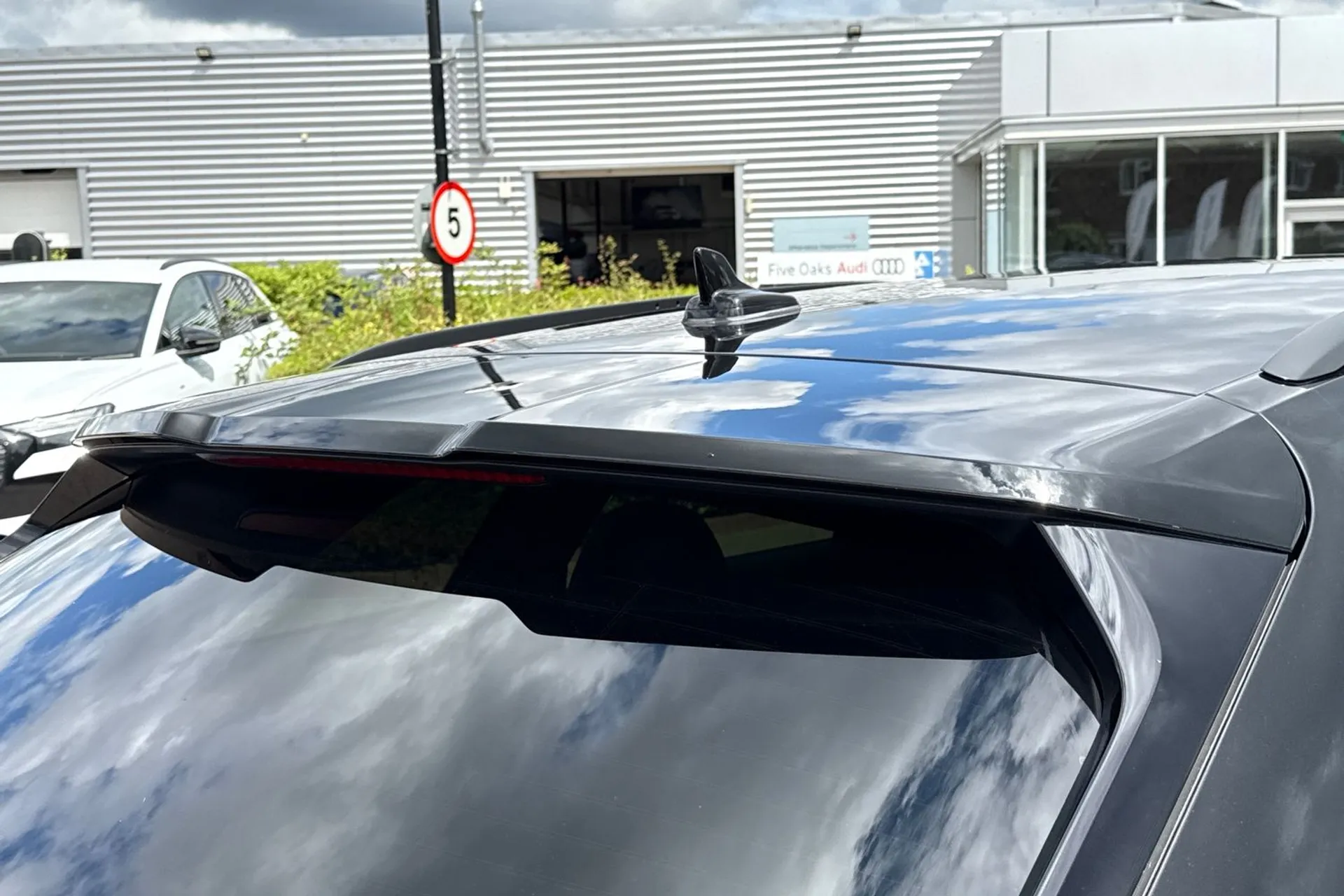 Audi RS6 thumbnail image number 51