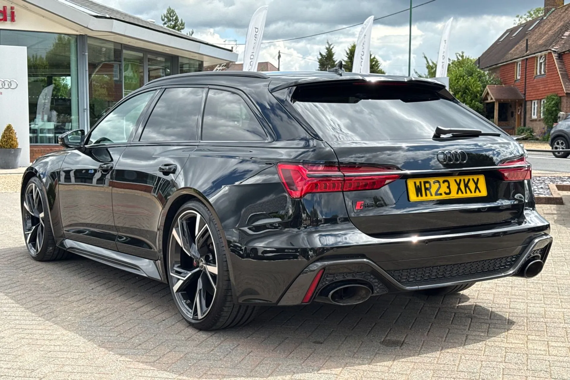 Audi RS6 thumbnail image number 6