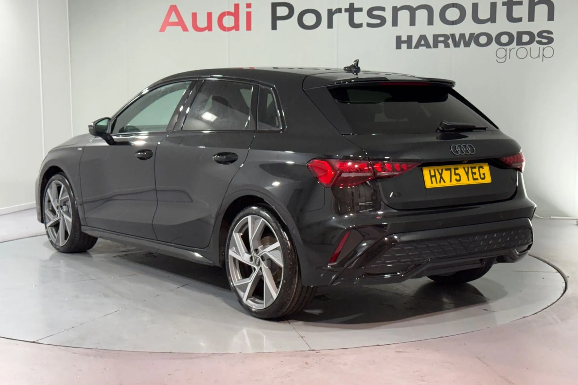 Audi A3 thumbnail image number 8