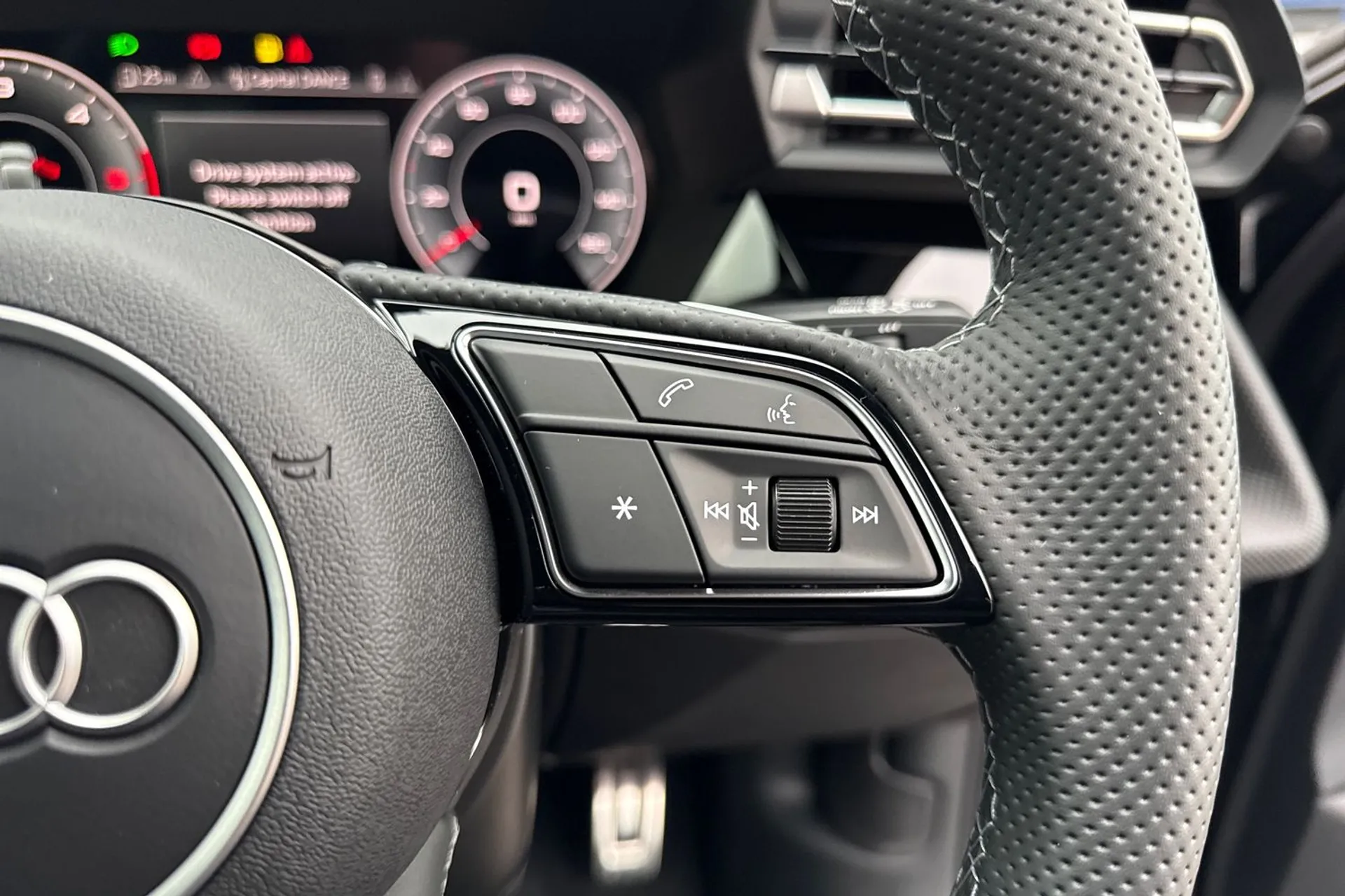 Audi A3 thumbnail image number 41